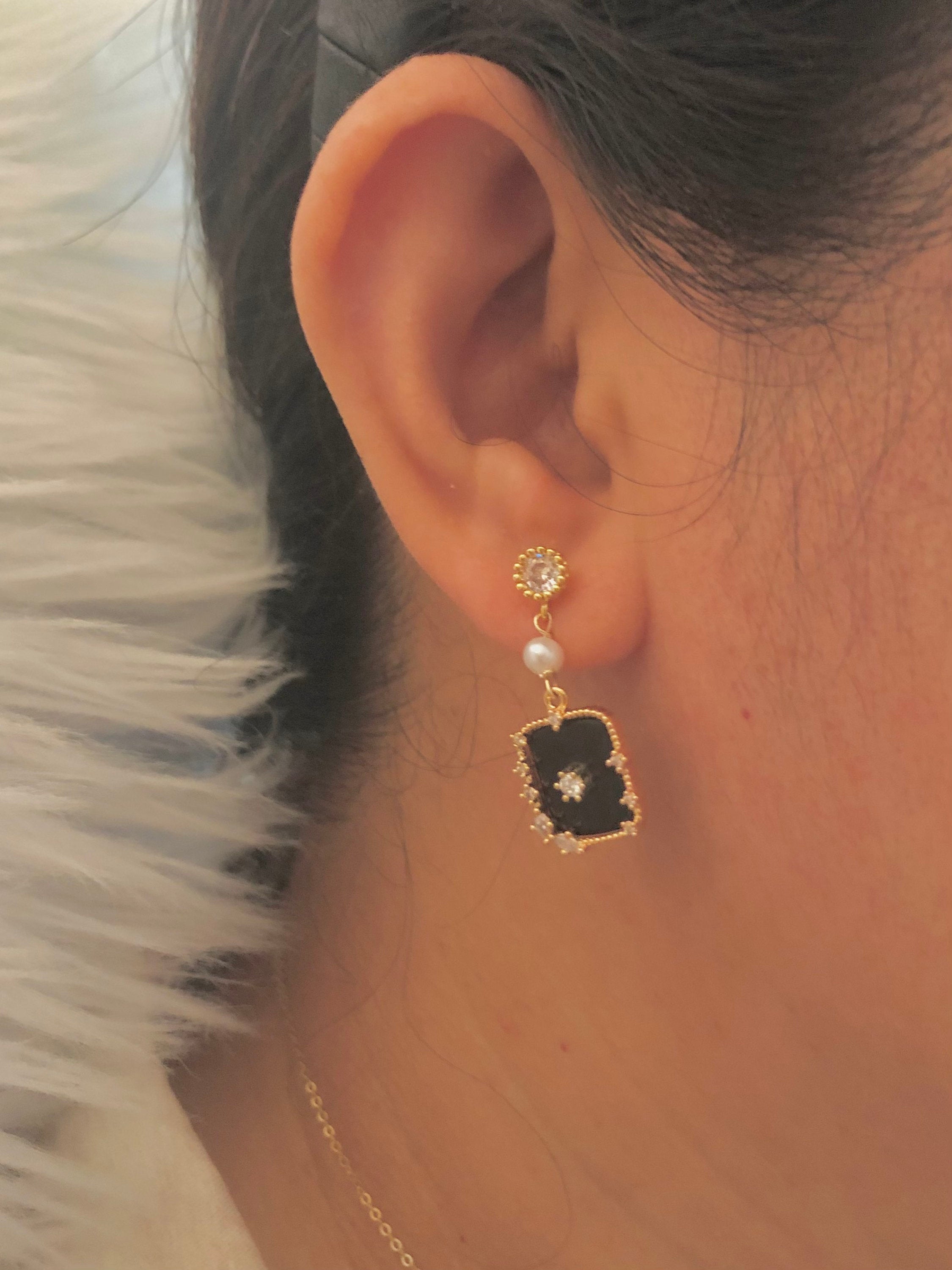 Vintage Black Onyx Pendant Freshwater pearl earrings pave Set Diamond Earrings. Natural Black Agate gold Earrings. Art Deco Earrings.
