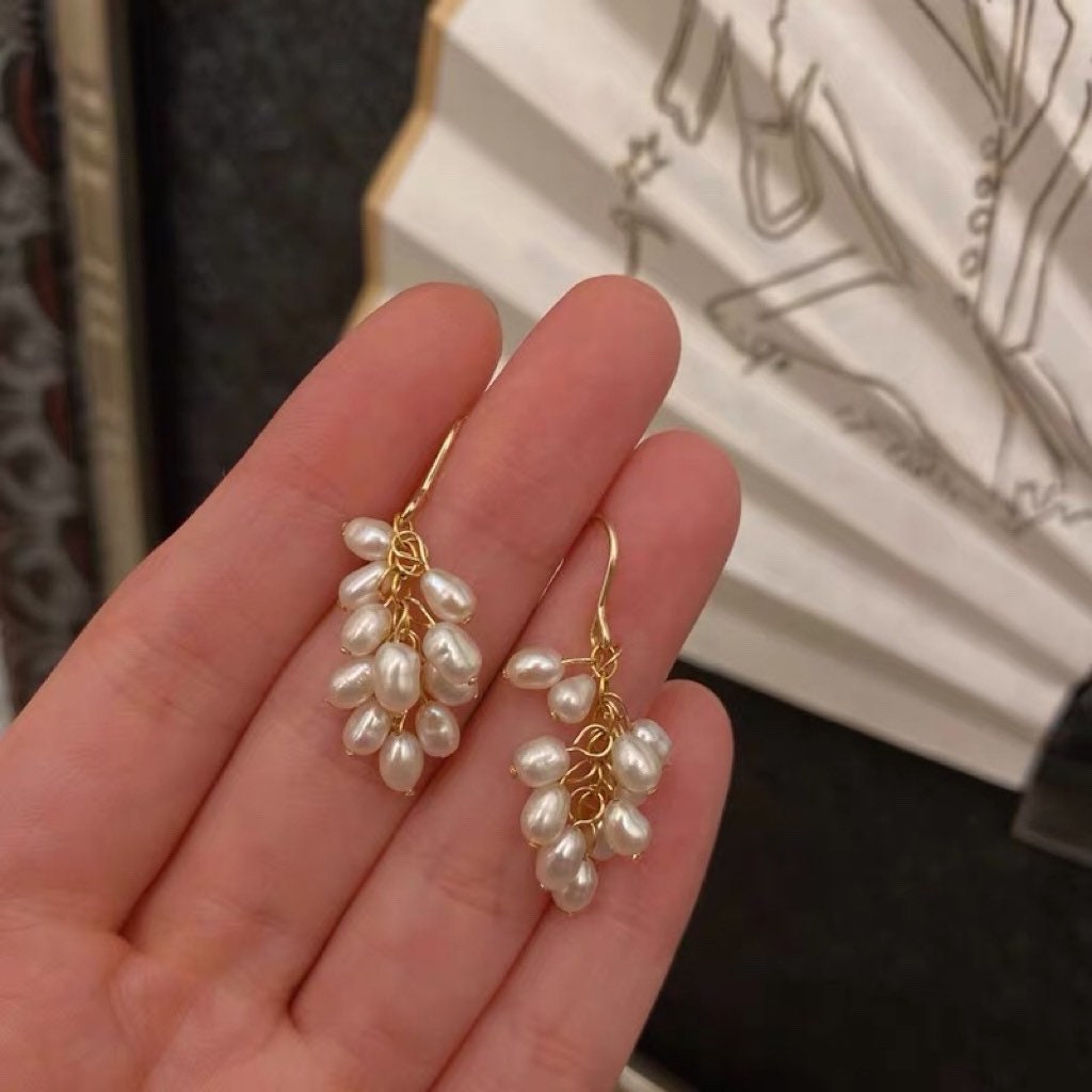 14K gold filled freshwater rice pearl grapes clusters earring. Dainty earrings. Elegant earrings. Bridal earrings. Bridesmaid gift.