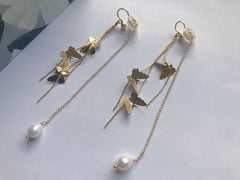 Gold butterfly long threader. Elegant freshwater pearl clip-on earrings. Dainty no pain threader. Delicate earring. Bridesmaid gift.