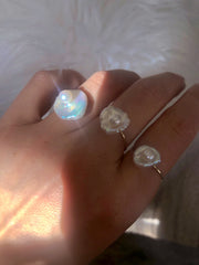 Baroque freshwater high luster quality double pearl flower ring. Elegant ring.