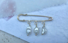 High quality luster Freshwater baroque pearl Safety pin brooch. Dangle pearl pin brooch. 18K gold plated genuine pearl pin. Bridesmaid gift.