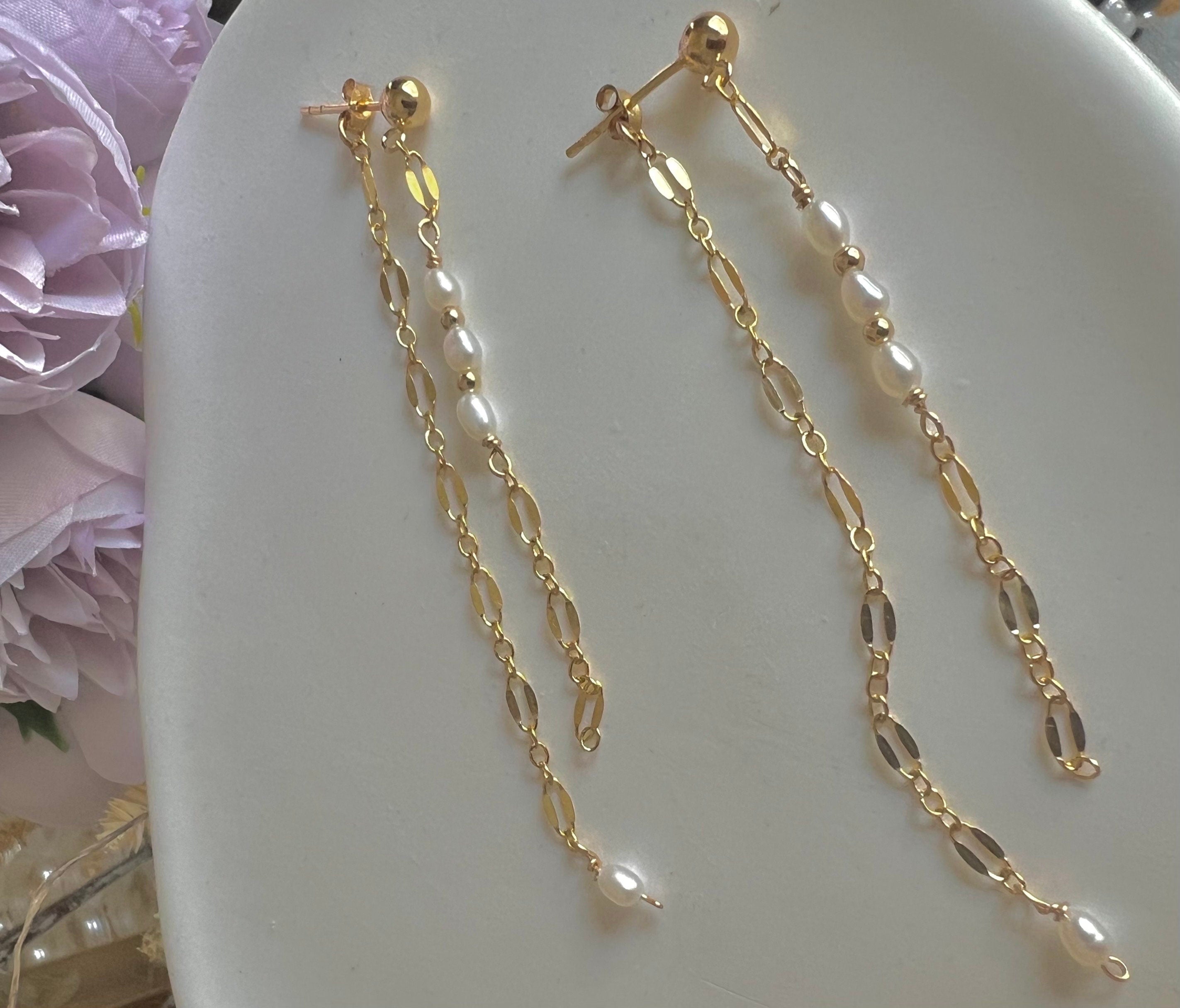 Genuine freshwater pearl double dangle earrings. Elegant Pearl two ways wearing earrings. Minimalist pearl earrings. Bridal earrings.