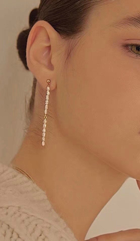 14K gold filled freshwater tiny pearl dangle stud earring. Minimalist clip on earrings. Bridal earrings. Bridesmaid gift.
