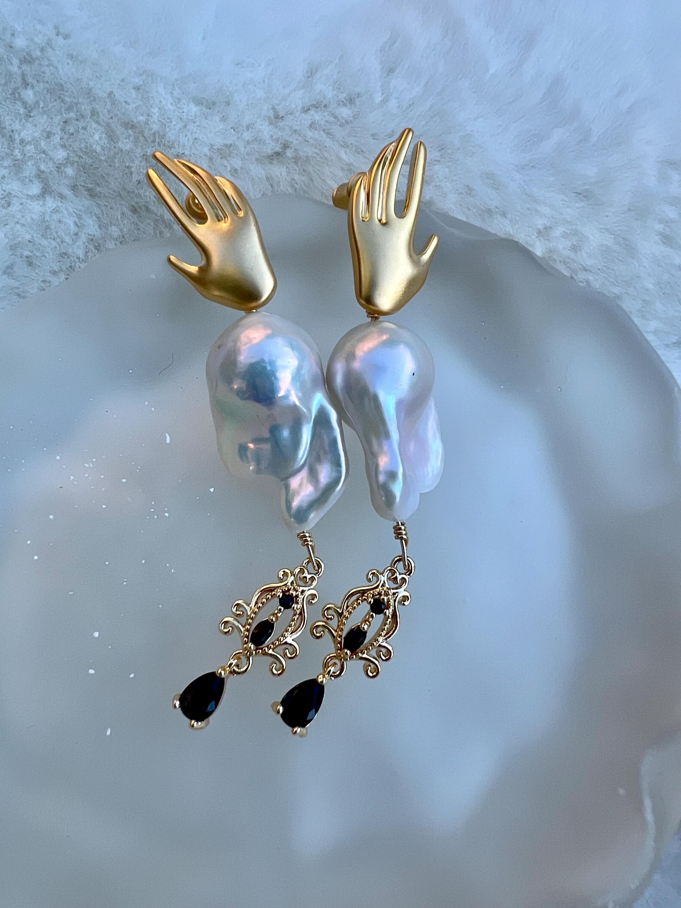 France style freshwater baroque vintage earrings. Gold hand design earrings. Boho luxe earring. Art deco earrings.