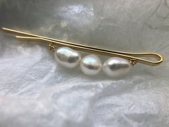 Baroque pearl hair clip. Natural pearl barrette clip, Handmade pearl hair accessories. Pearl hair clasp. Hair slides. Wedding jewelry