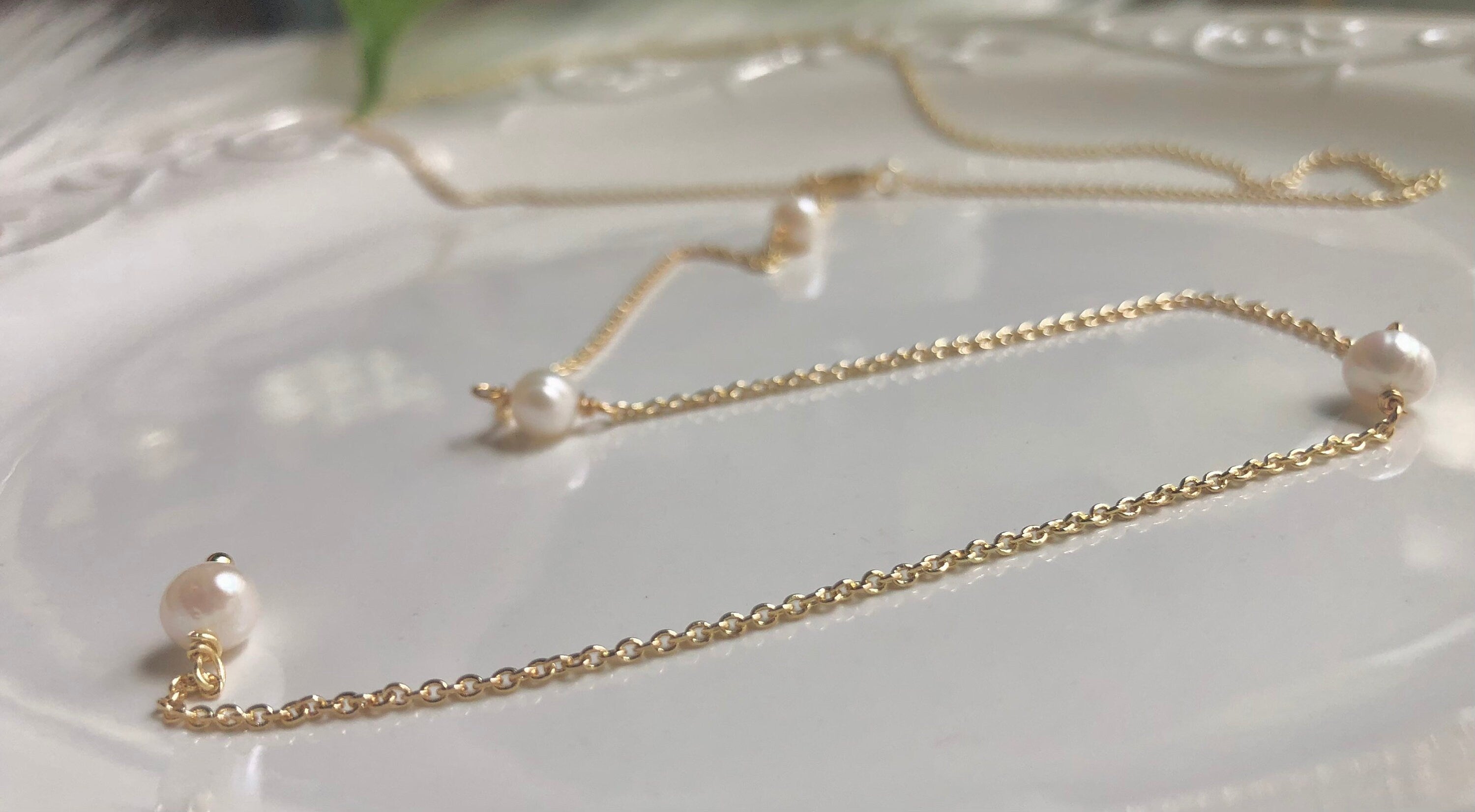 Freshwater pearl dangle necklace. Long lariat necklace. Y cultured pearl necklace. Bridal necklace. Back drop necklace. Bridesmaid gift