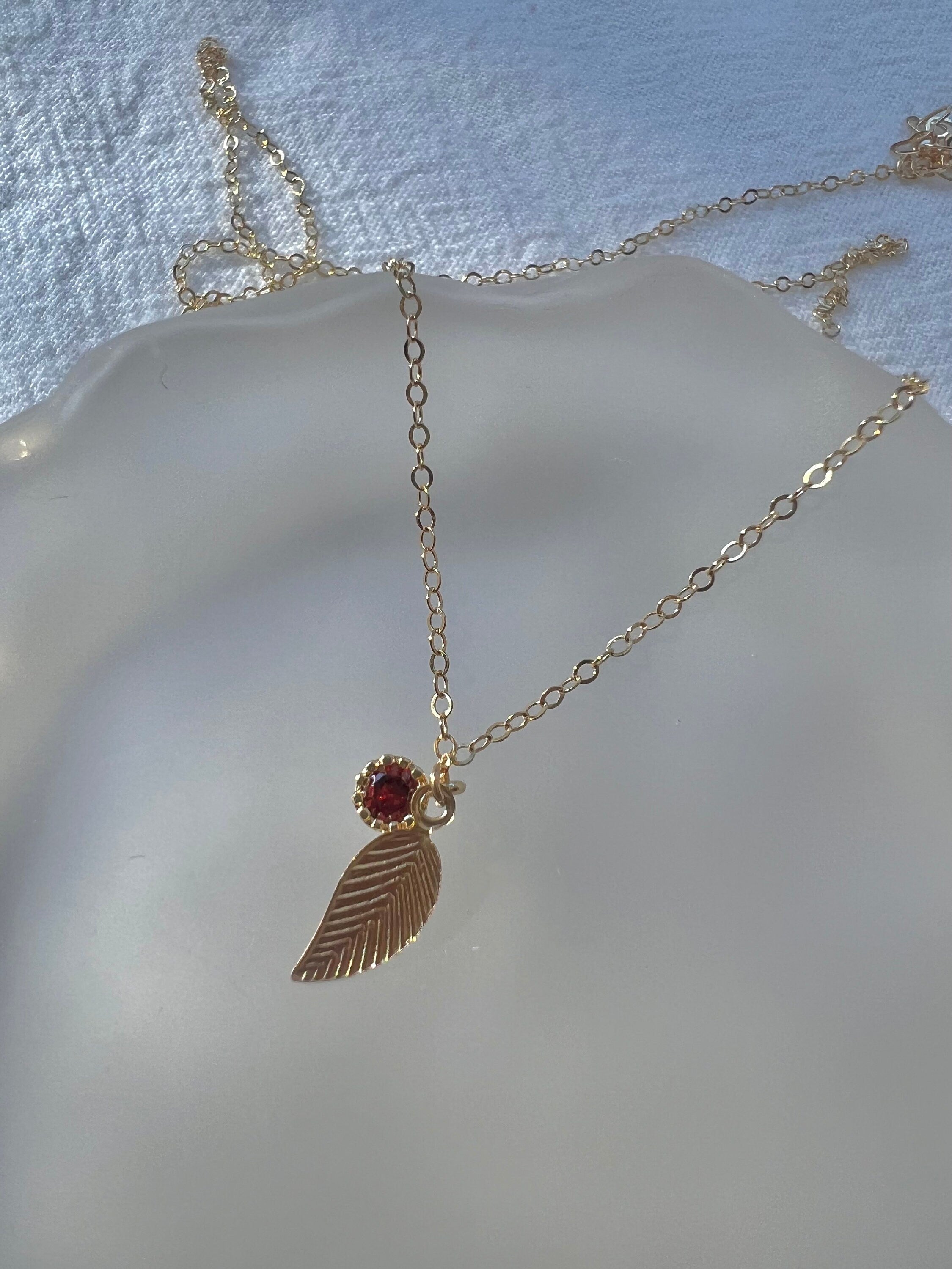 14K gold filled dangle leaf necklace. Delicate necklace. Emerald necklace. Minimalist necklace