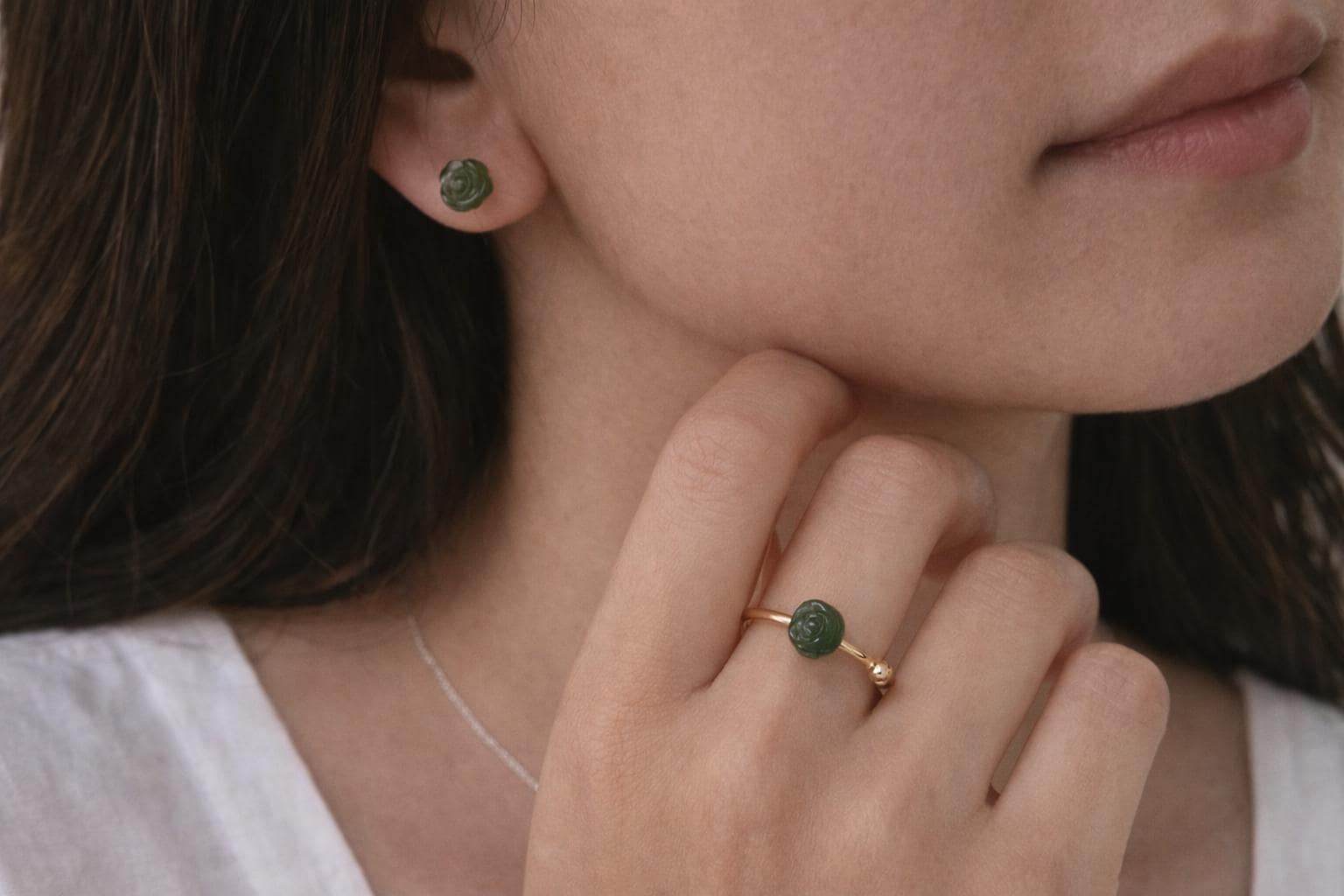 Carved green jade rose jewelry set. Green jade rose stud earrings gold. Carved jade flower studs. Nephrite jade rose earrings.