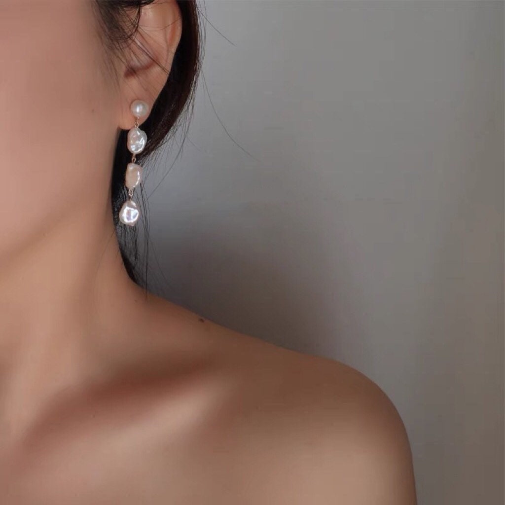 Chic freshwater baroque pearl /keshi pearl dangle earring. Boho bridal earring. Single/Double/triple Petal pearl earrings. Bridesmaid gift.