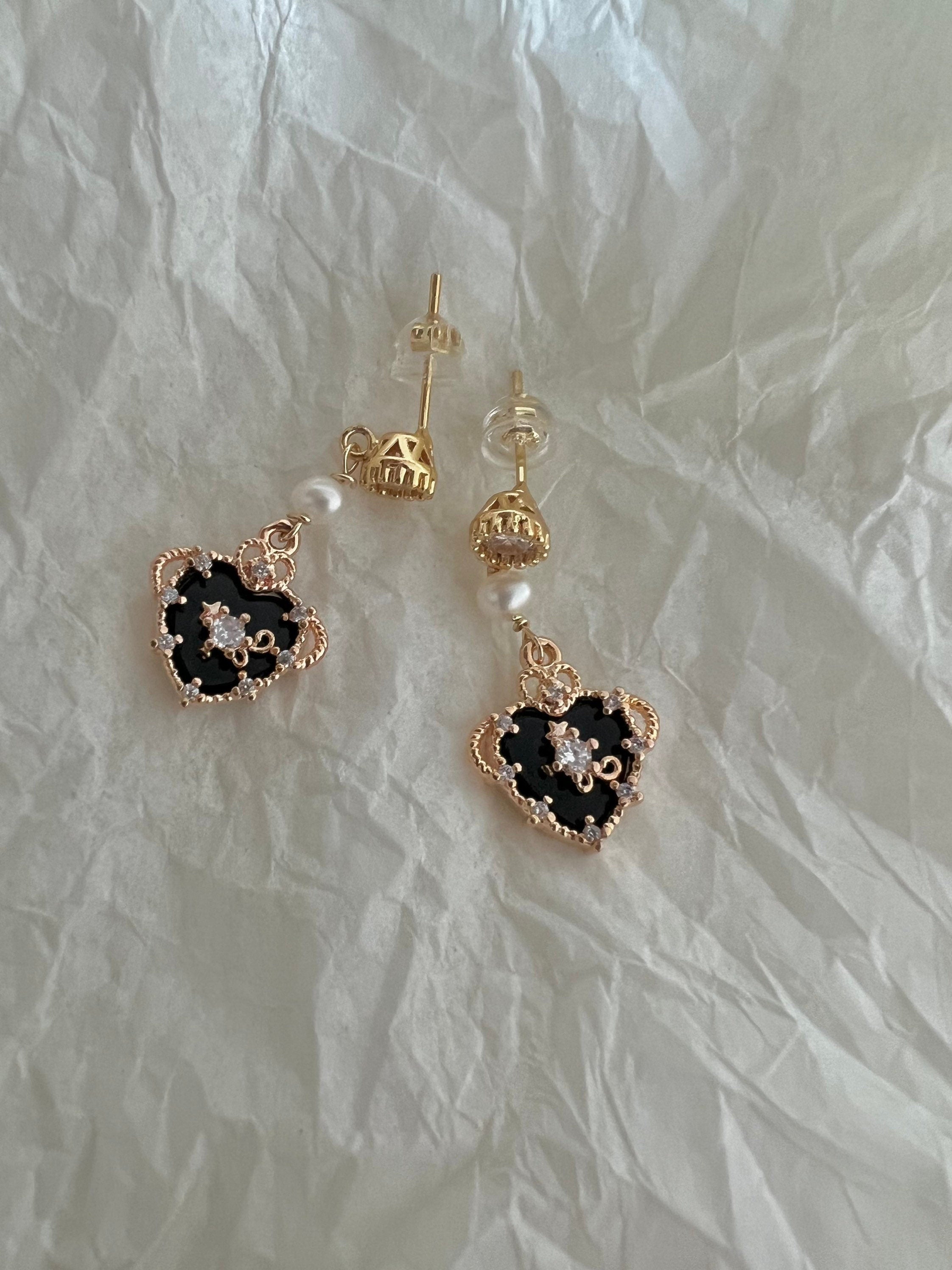 Vintage Black Onyx Pendant Freshwater pearl earrings pave Set Diamond Earrings. Natural Black Agate gold Earrings. Art Deco Earrings.