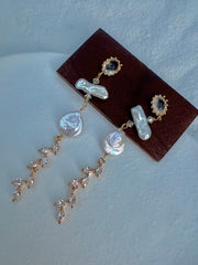 Victoria style elegant freshwater pearl dainty earring. delicate crystal earring. France style boho wedding earrings. Swarovski earring