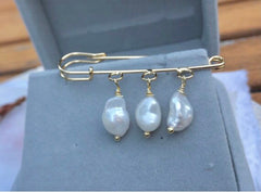 High quality luster Freshwater baroque pearl Safety pin brooch. Dangle pearl pin brooch. 18K gold plated genuine pearl pin. Bridesmaid gift.