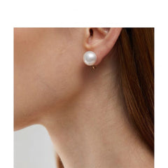 14K gold clip on freshwater pearl earring. No pain earring. Minimalist pearl earring. Pearl climber earrings. No piercing earring.