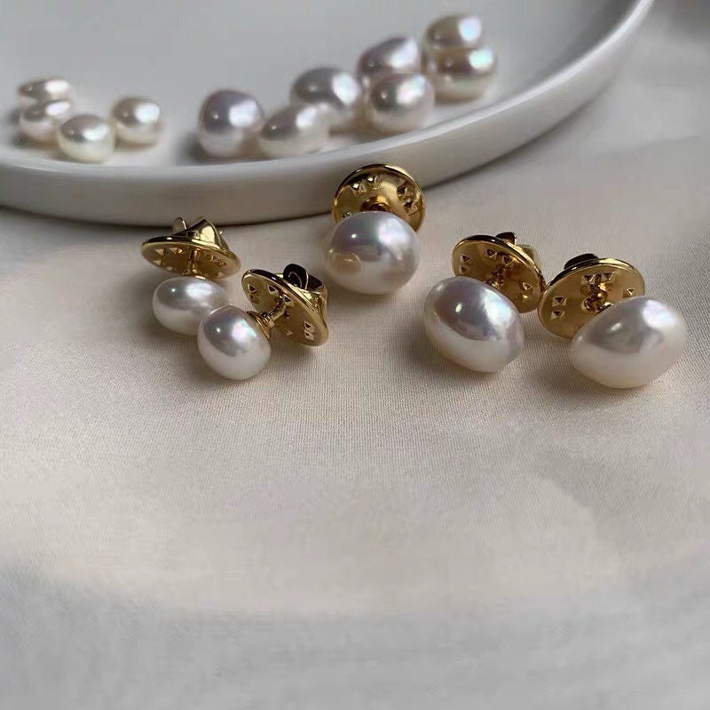 High quality freshwater baroque pearl Clothing Pearl brooch. Fleurette hat pin. Delicate scarf pear brooch pin. Safety pin.