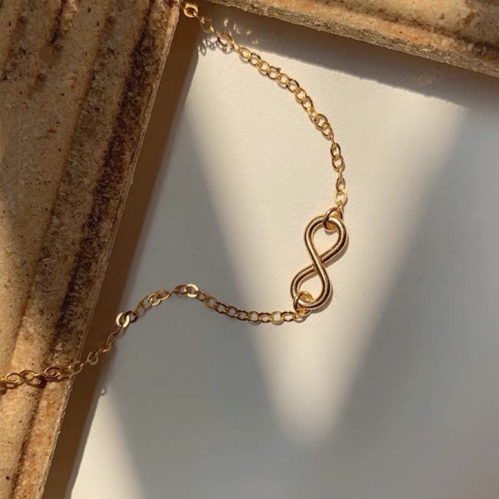 14K gold filled infinity necklace. Adjustable necklace. Minimalist necklace. Delicate necklace. 925 sterling sliver.