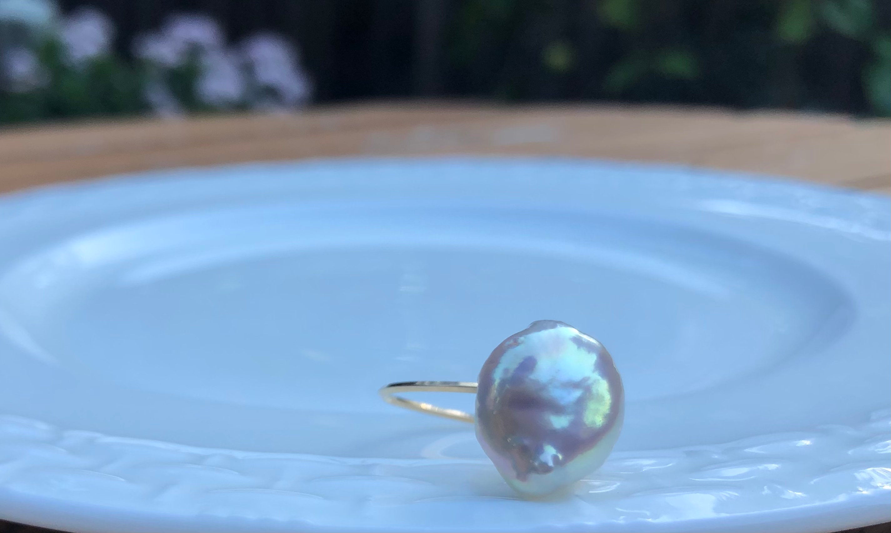 14K gold filled baroque keshi coin pearl ring. Minimalist pearl ring. Dainty high quality luster freshwater pearl ring. Gift for her.