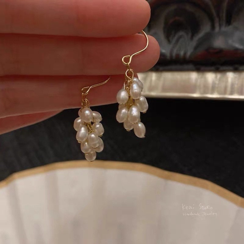 14K gold filled freshwater rice pearl grapes clusters earring. Dainty earrings. Elegant earrings. Bridal earrings. Bridesmaid gift.