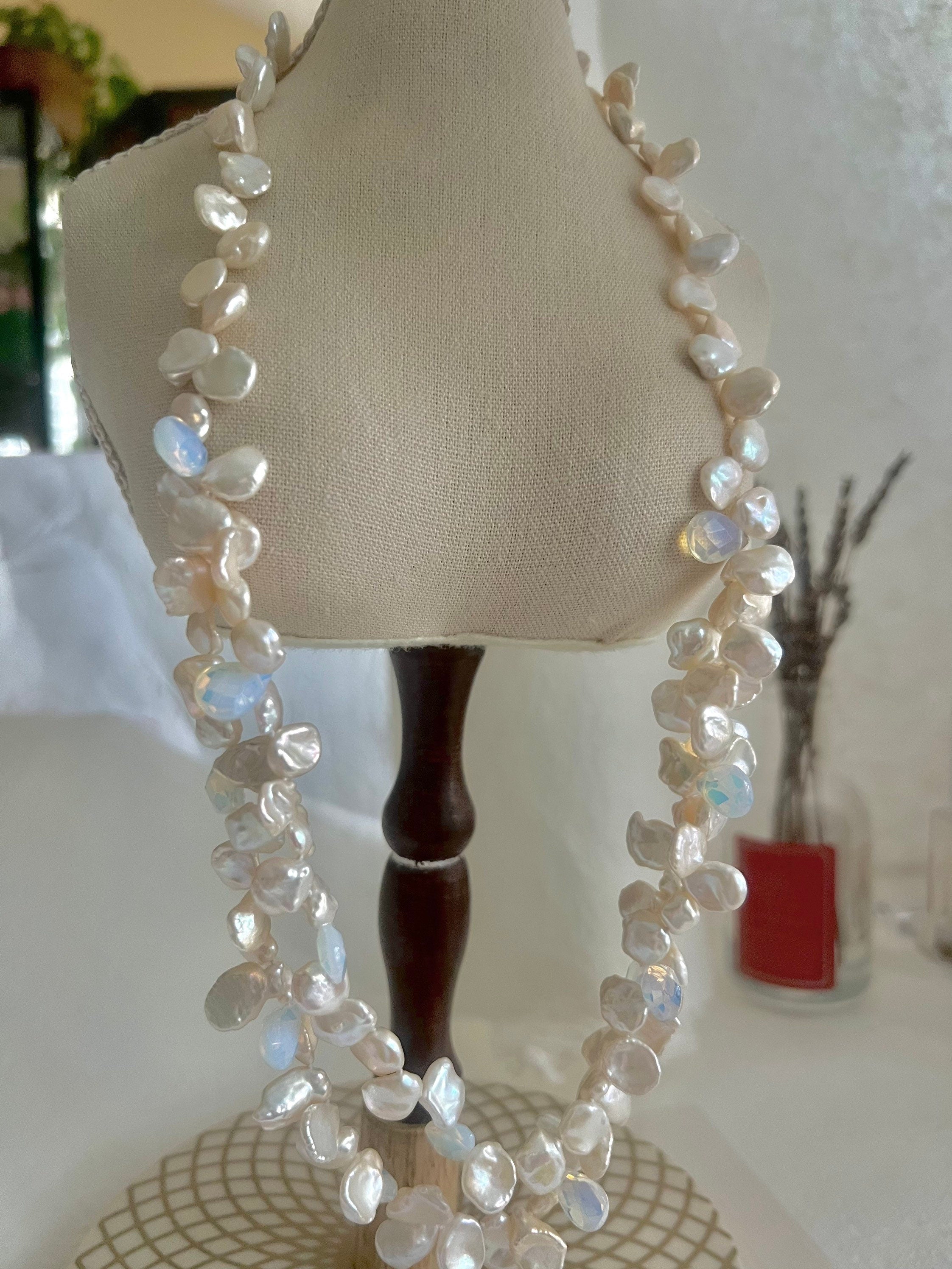 Freshwater petals pearl double layered necklace. Beaded pearl necklace. Boho Bridal wedding necklace. Dainty necklace. Gift for her