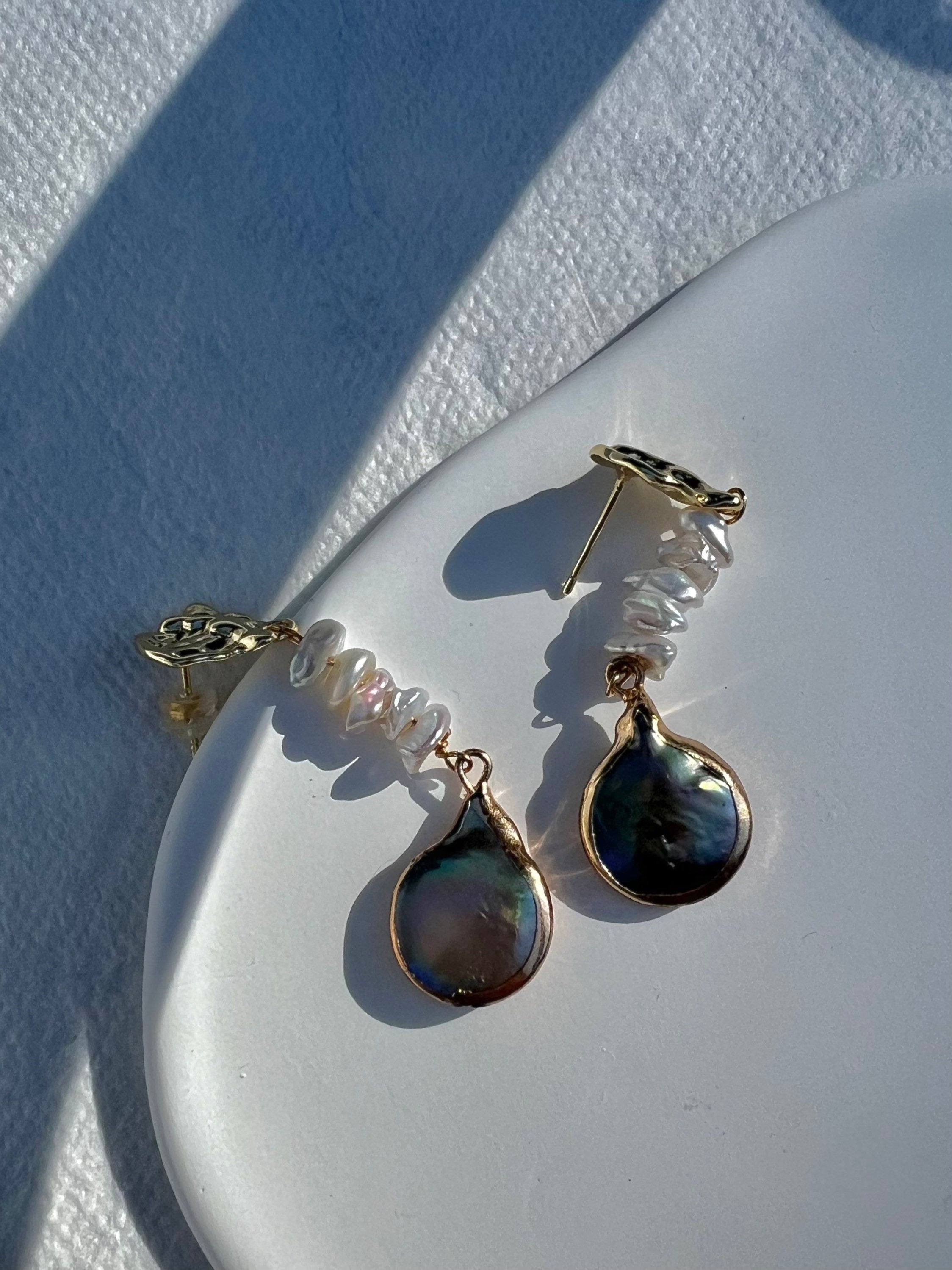 Multi-color freshwater baroque pearl dangle earring. Real pearl earrings. Statement earrings. Boho pearl earrings. Wedding earrings.
