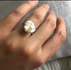 Baroque freshwater high luster quality double pearl flower ring. Elegant ring.