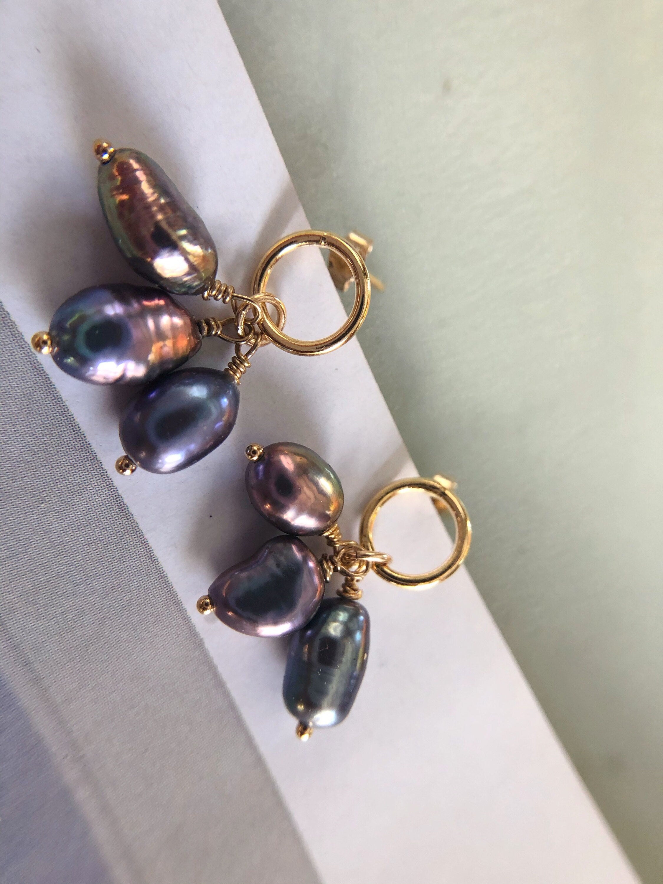 14K gold filled baroque pearl hoop earrings. Minimalist earring earrings. Boho earrings