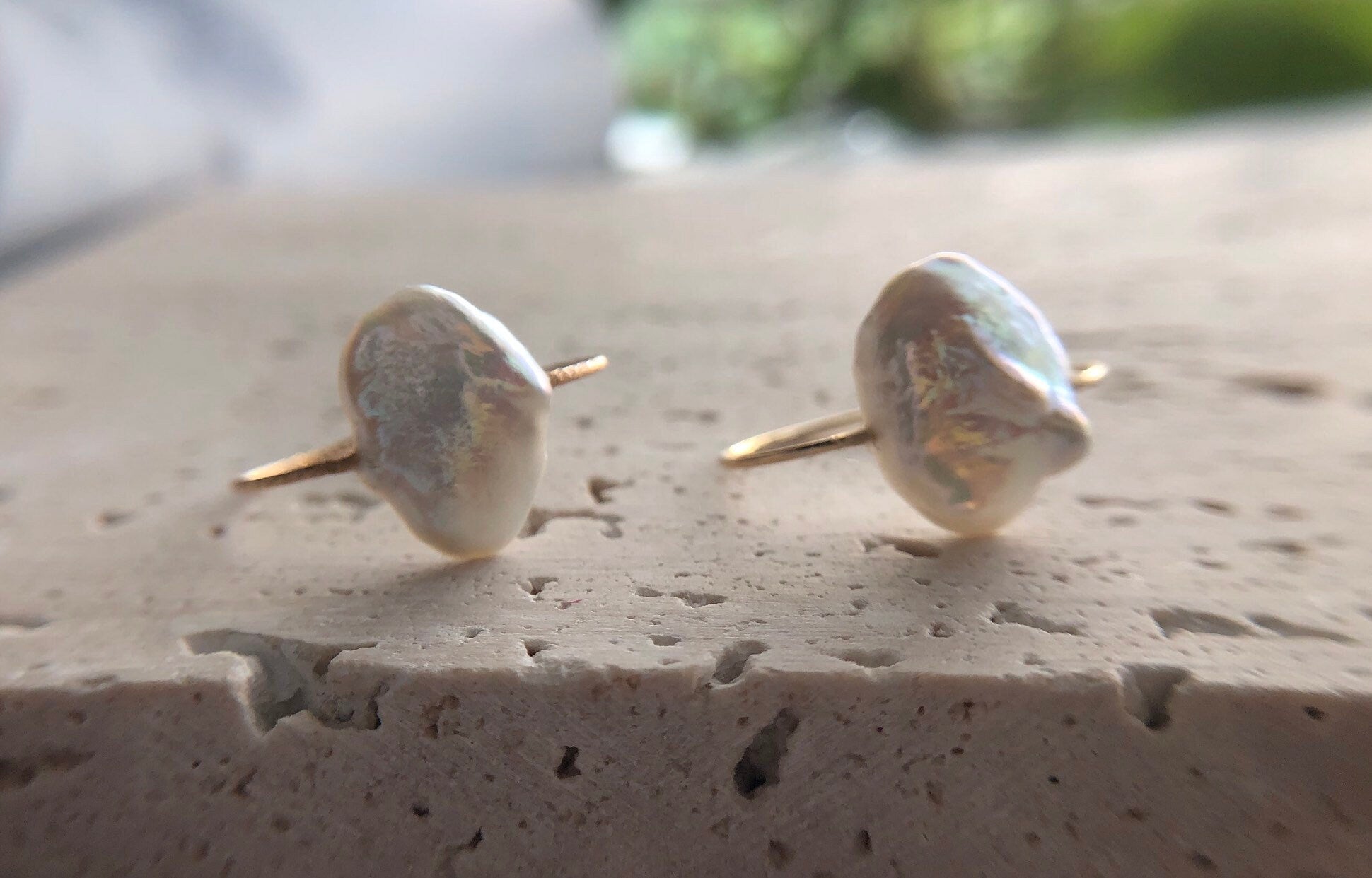 14K gold filled baroque keshi pearl ring. Minimalist pearl ring. Dainty freshwater Pearl ring. Gift for her