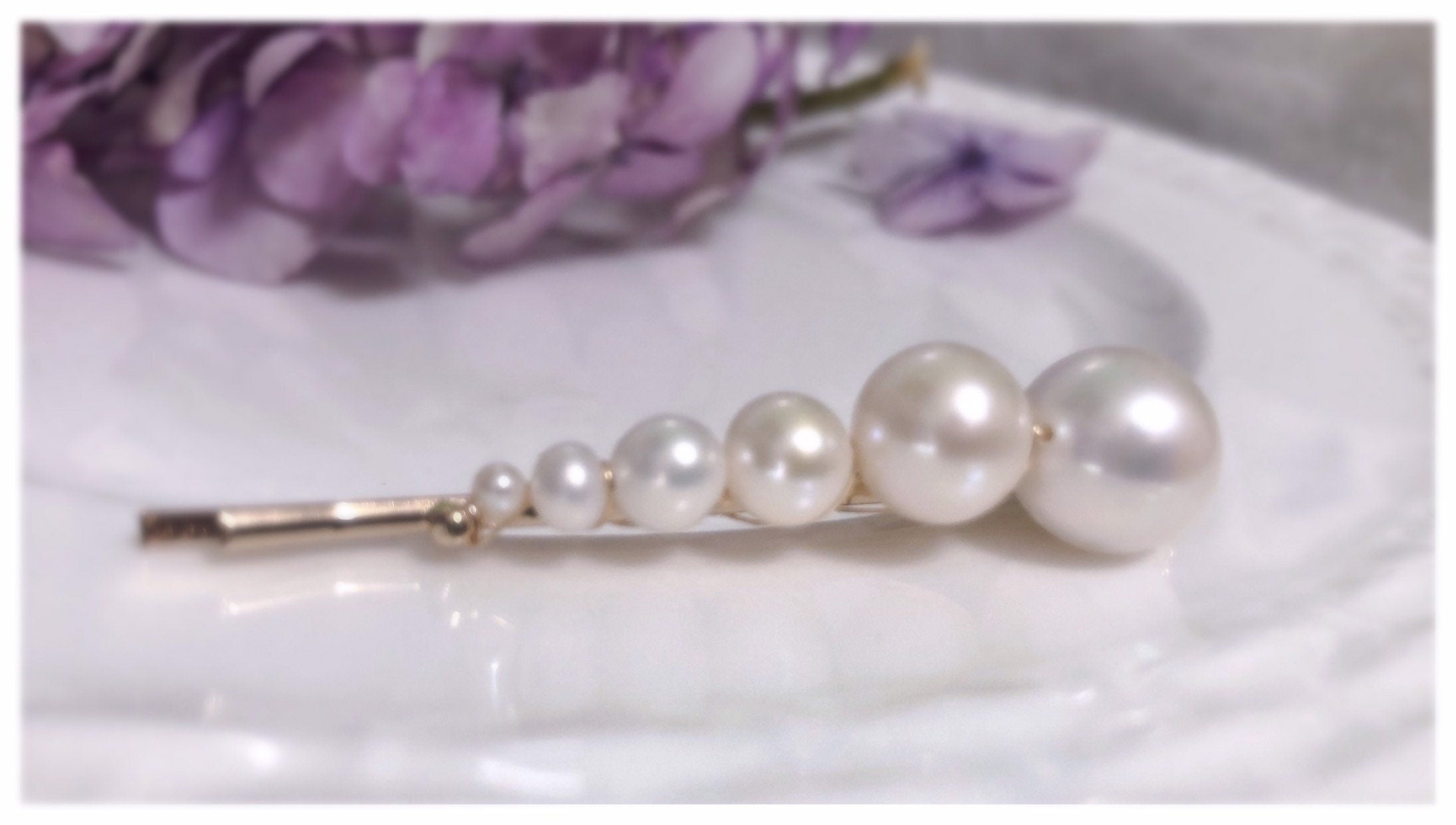 Genuine freshwater pearl hair clip. Pearl barrette clip. Pearl hair clasp. Hair slides. Wedding hair accessories
