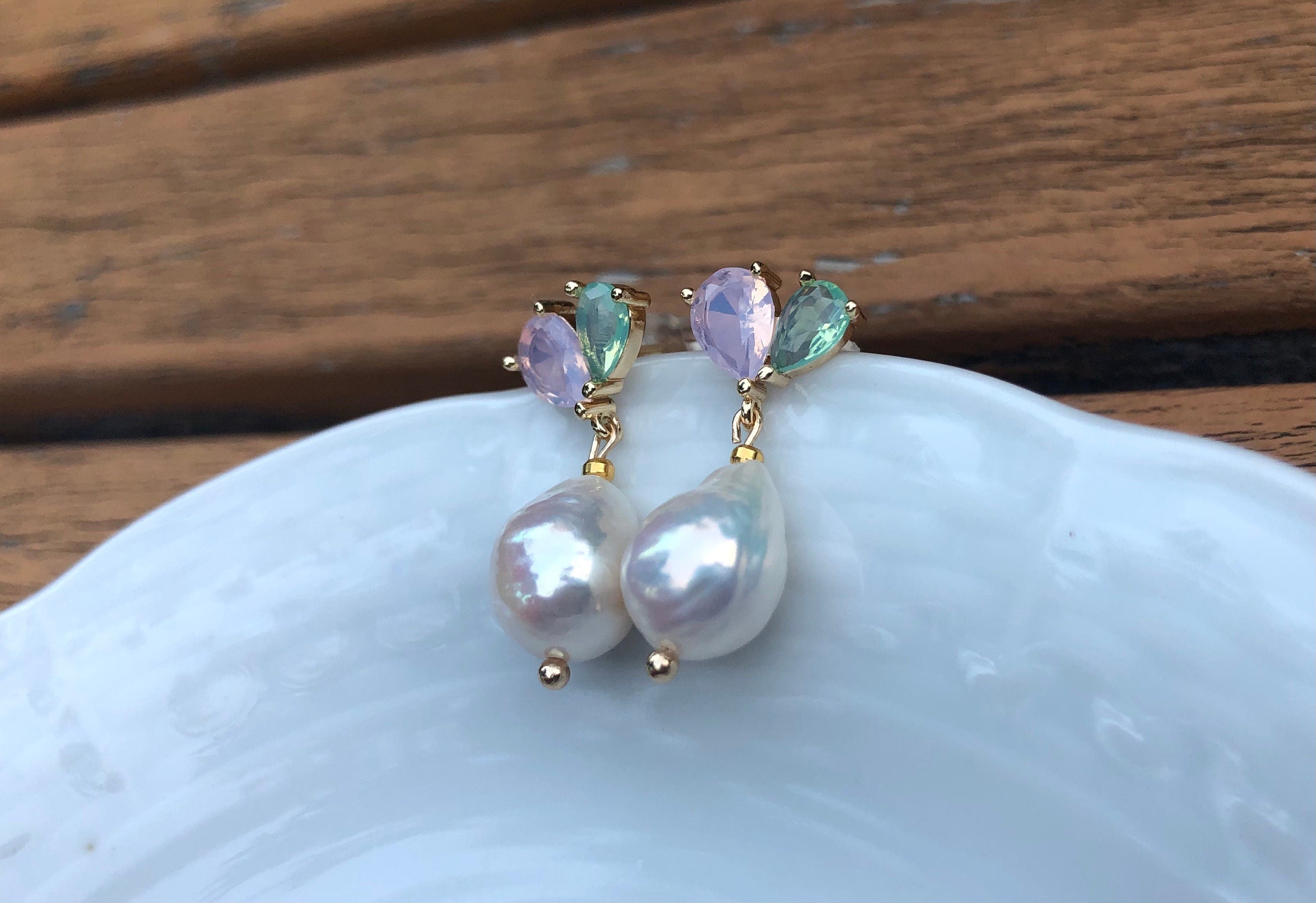 High quality luster baroque pearl earring. Colorful crystal dangle earring. Rainbow stud drop earring. Dainty wedding earring