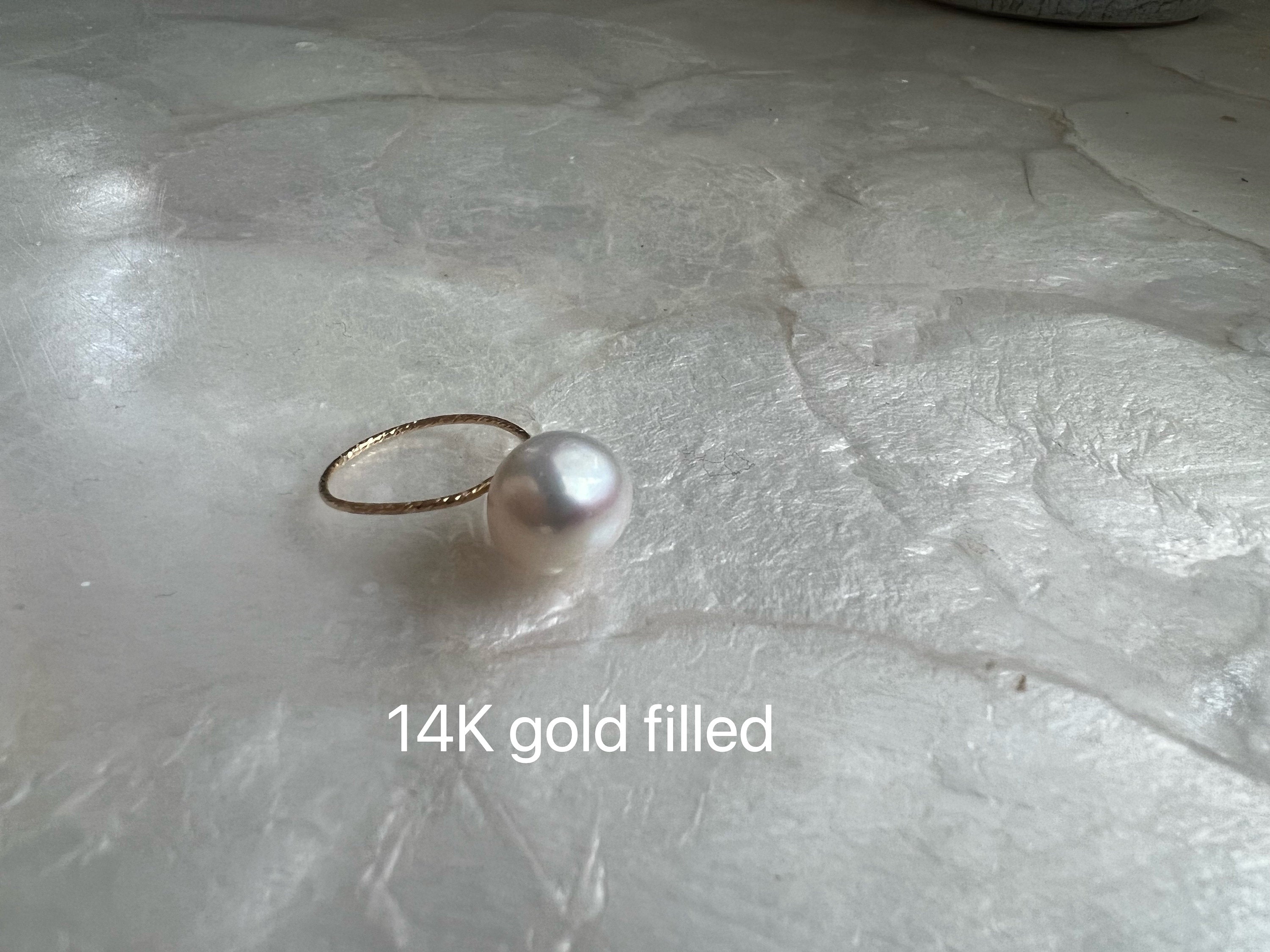 High quality luster extra large baroque pearl ring. Minimalist ring. Wedding ring. Bridal ring statement ring. Stacking ring