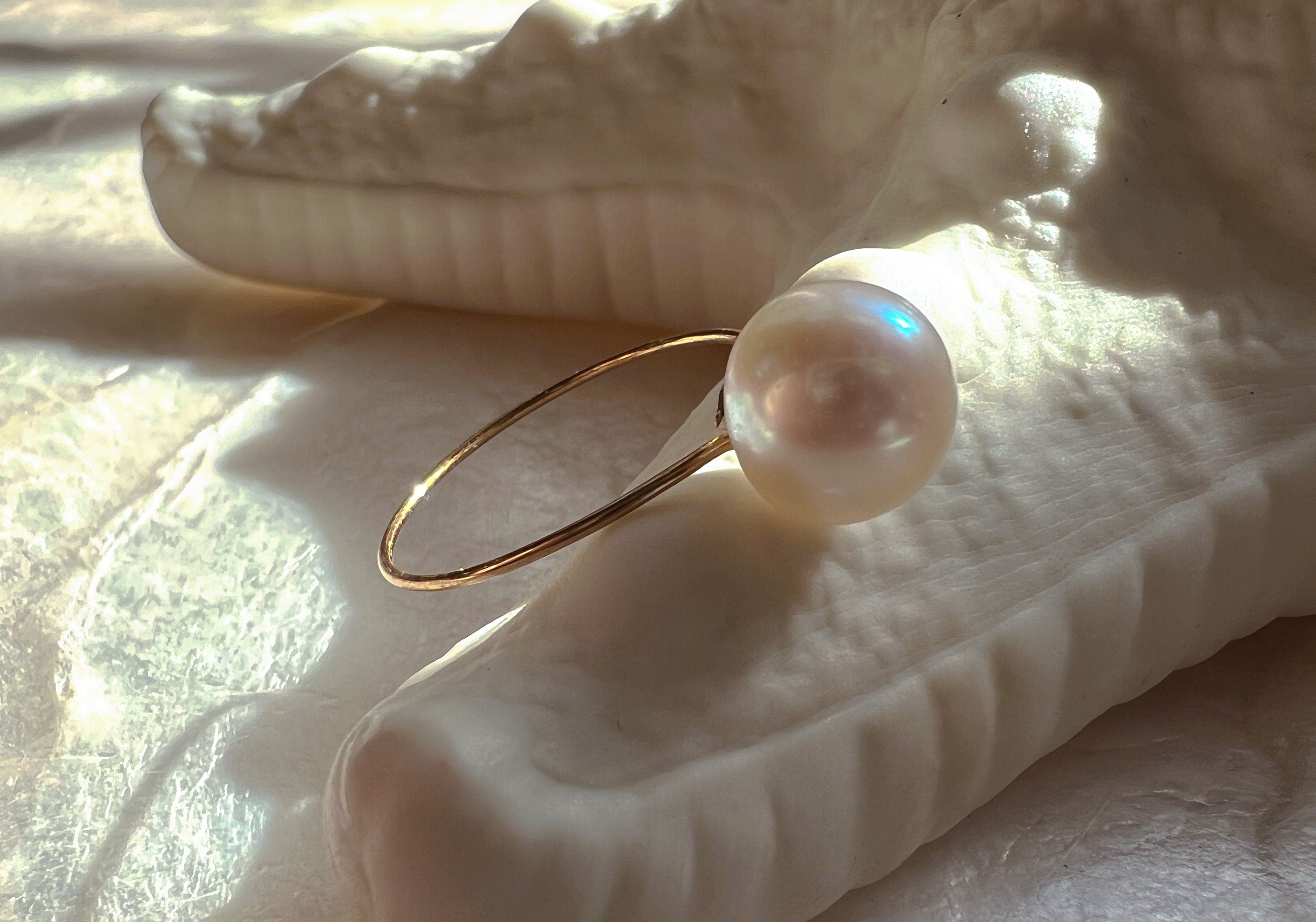 14K Gold filled natural pearl dainty ring. High luster ring. Simple gold ring. Metallic reflection ring