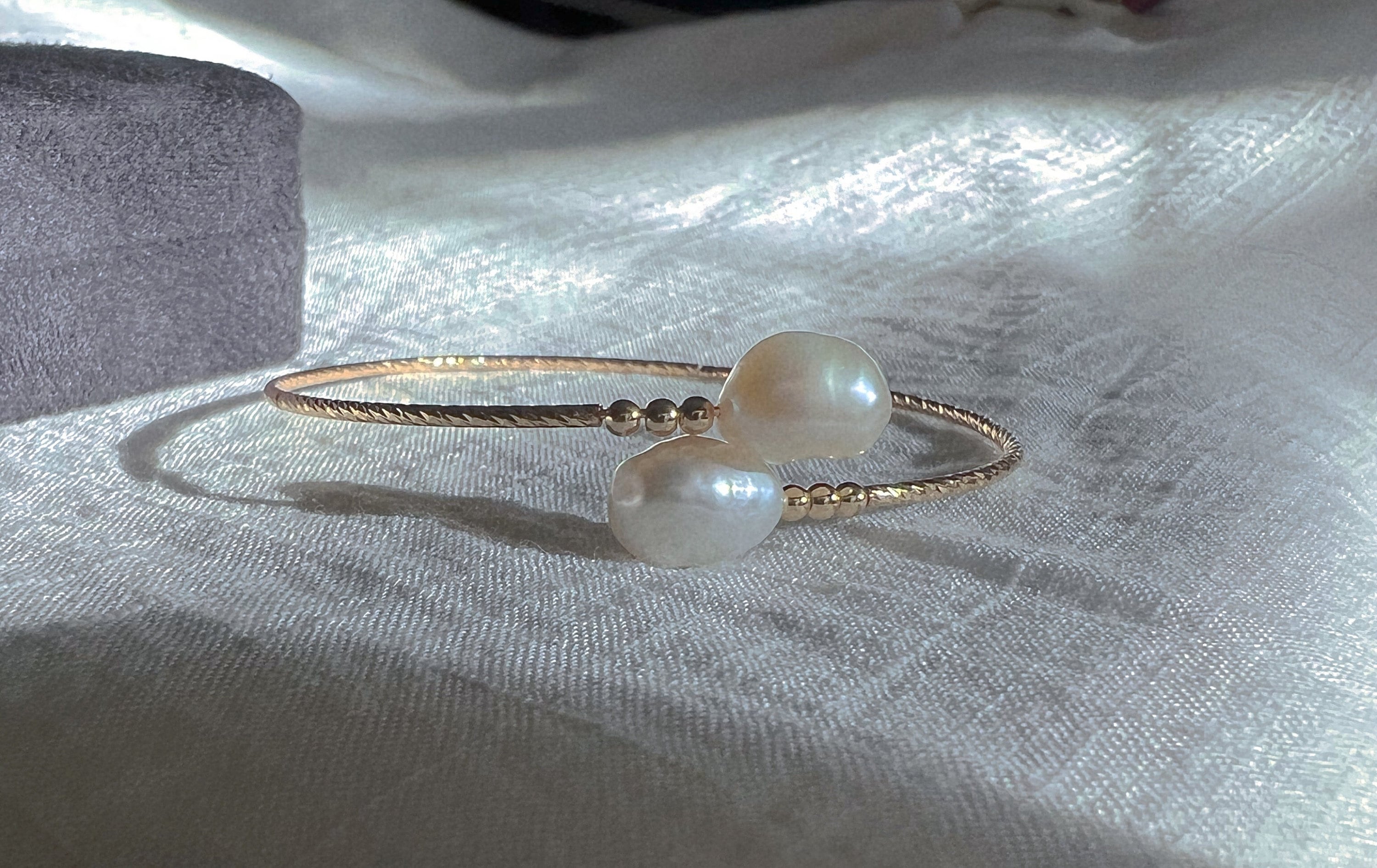 Dainty Freshwater Pearl Bangle. 18K Gold Cuff Bracelets., Real Pearl Bangle Bracelet. Adjustable baroque pearl bracelet. Wedding Bracelet