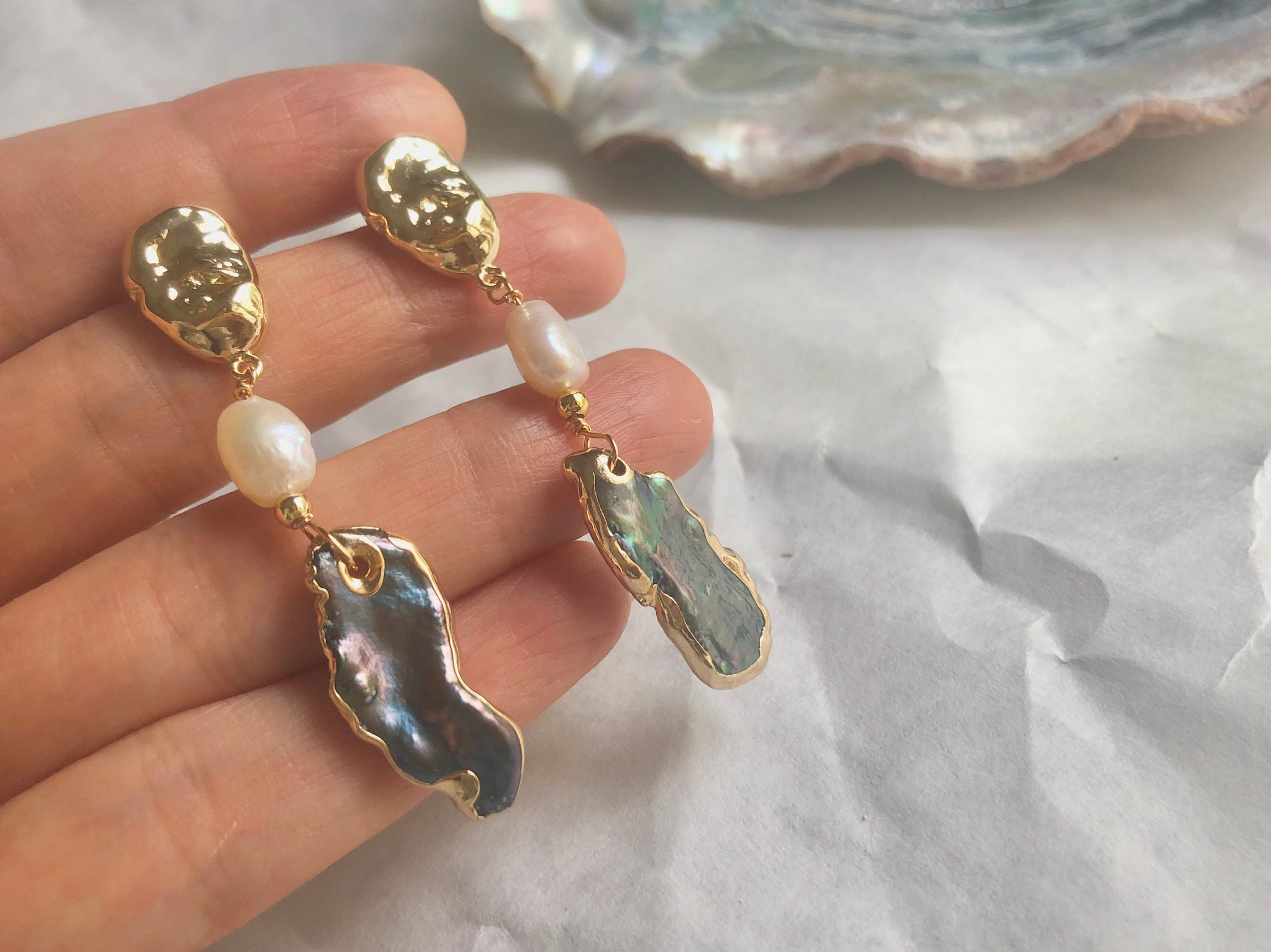 Freshwater multiple-color Baroque Keshi Pearls Stud Earring. Natural FreshwaterPearls Dangle. Gold Pearl Drop Jewelry Stud. Modern Eardrop.