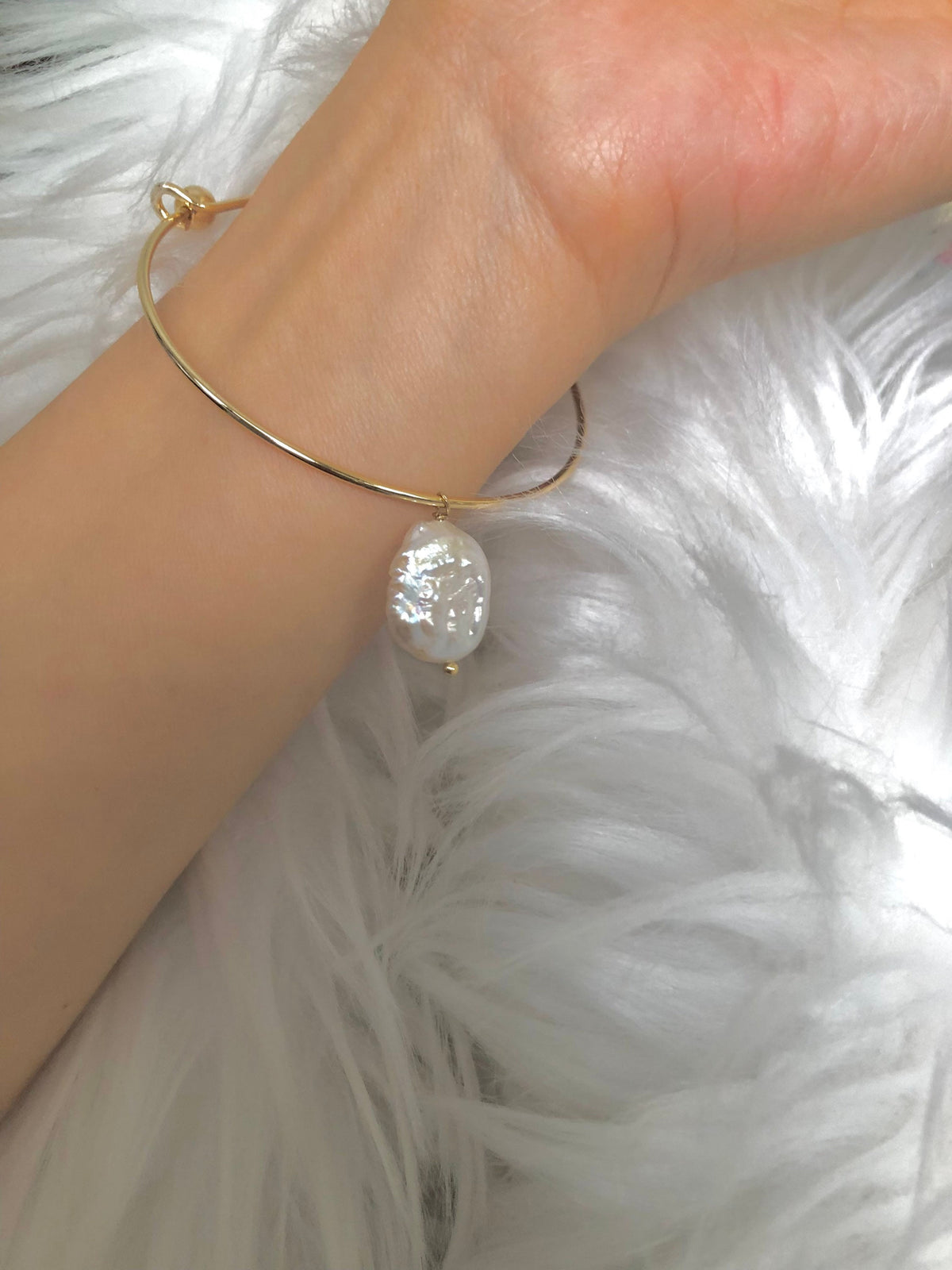 Freshwater Pearl Big Keshi Pearl Dangle Gold Bangle/Bracelet