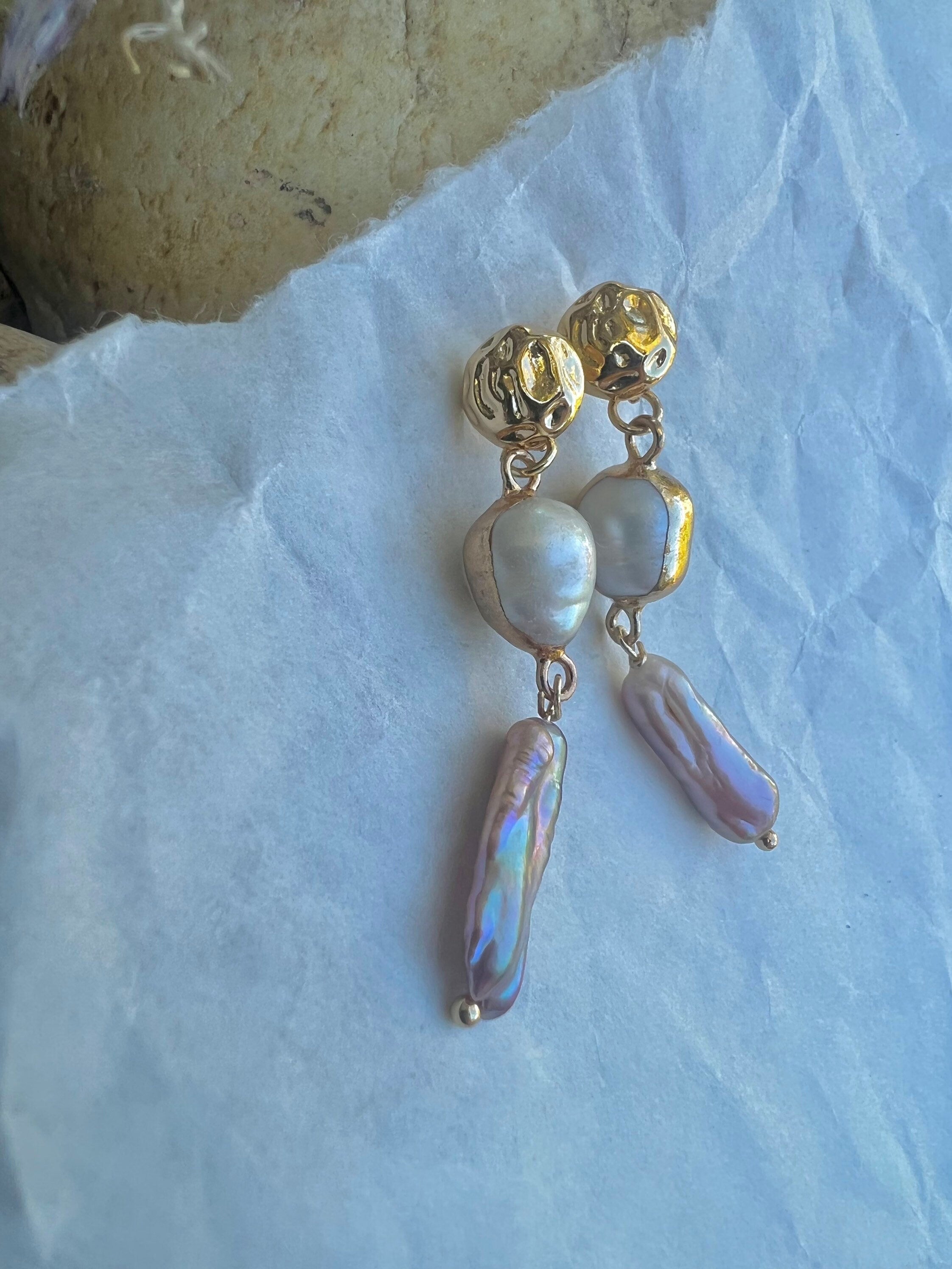 Multiple-color freshwater keshi Biwa pearl dainty nugget stud earring. Dangle double pearl earring. Wedding earring. Gift for her