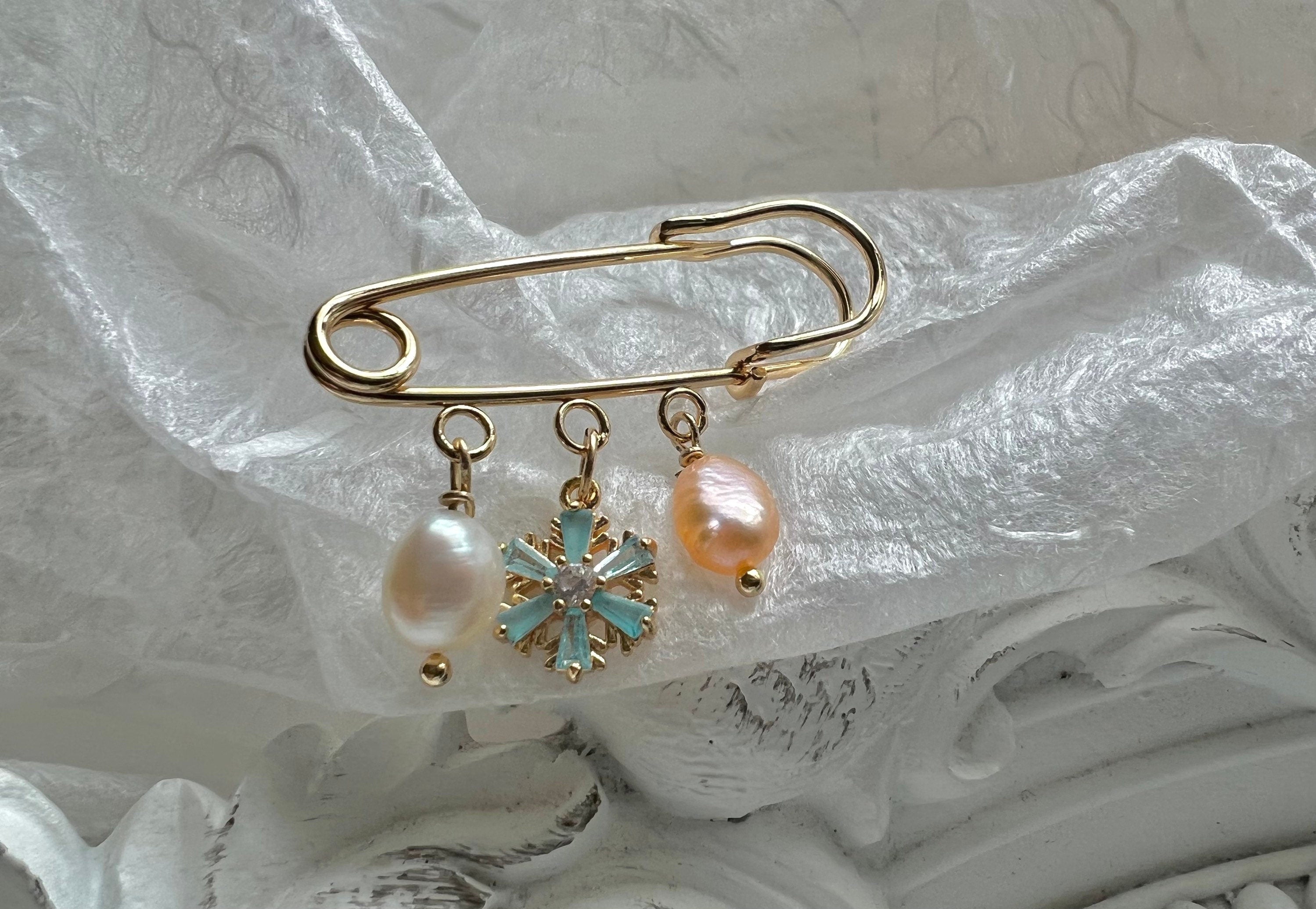 High quality luster Freshwater baroque pearl Safety pin brooch. Dangle zircon pin brooch.18K gold plated genuine pearl pin. Bridesmaid gift.