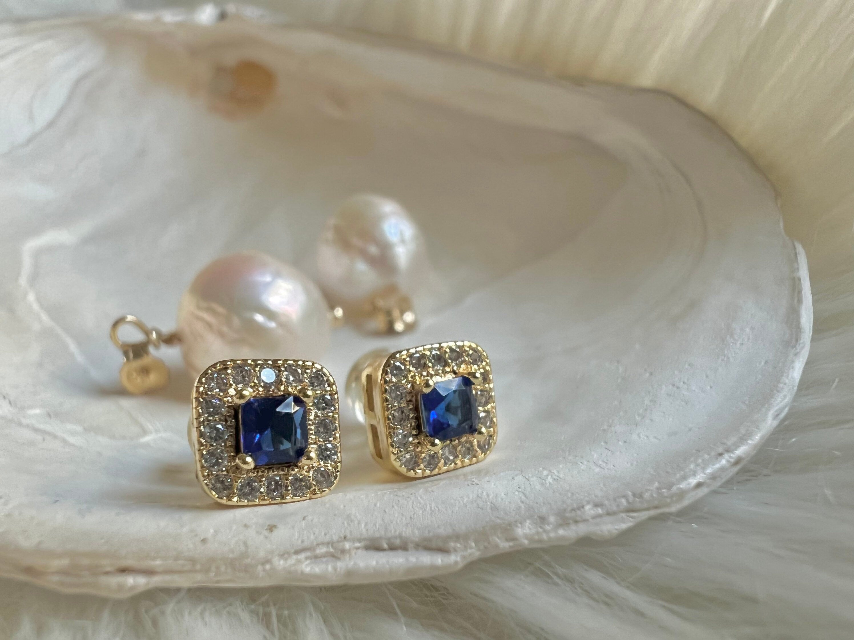 Dainty freshwater pearl 1920s vintage style earring. Gemstone earring. wedding bridal earring. Art Deco pearl earring. Sapphire earrings