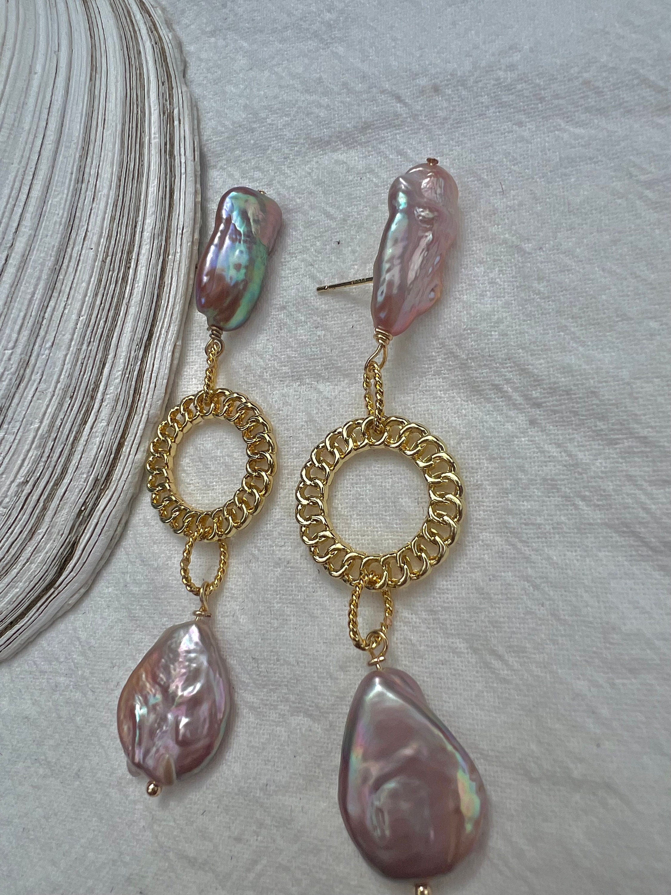 Baroque keshi pearl teardrops earrings. Boho earrings. Freshwater pearl earrings. Bridal earrings. Vintage earrings.