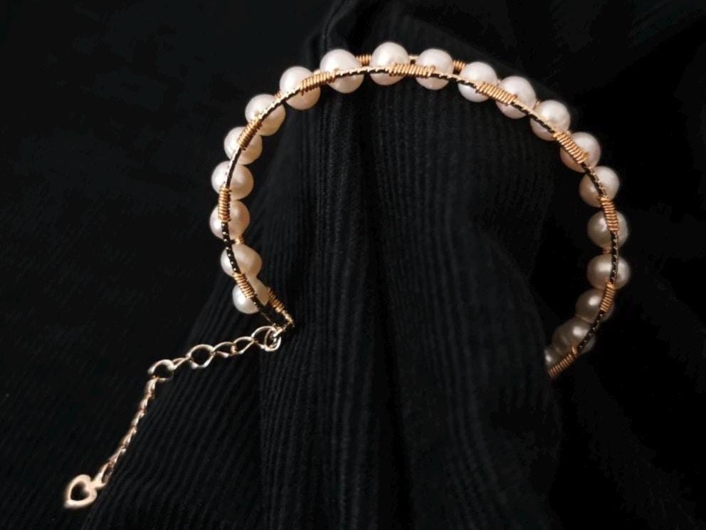 France style elegant freshwater pearl wire wrapped bracelet. Vintage style bracelet. Boho pearl bracelets. Wedding bracelets. Gift for her