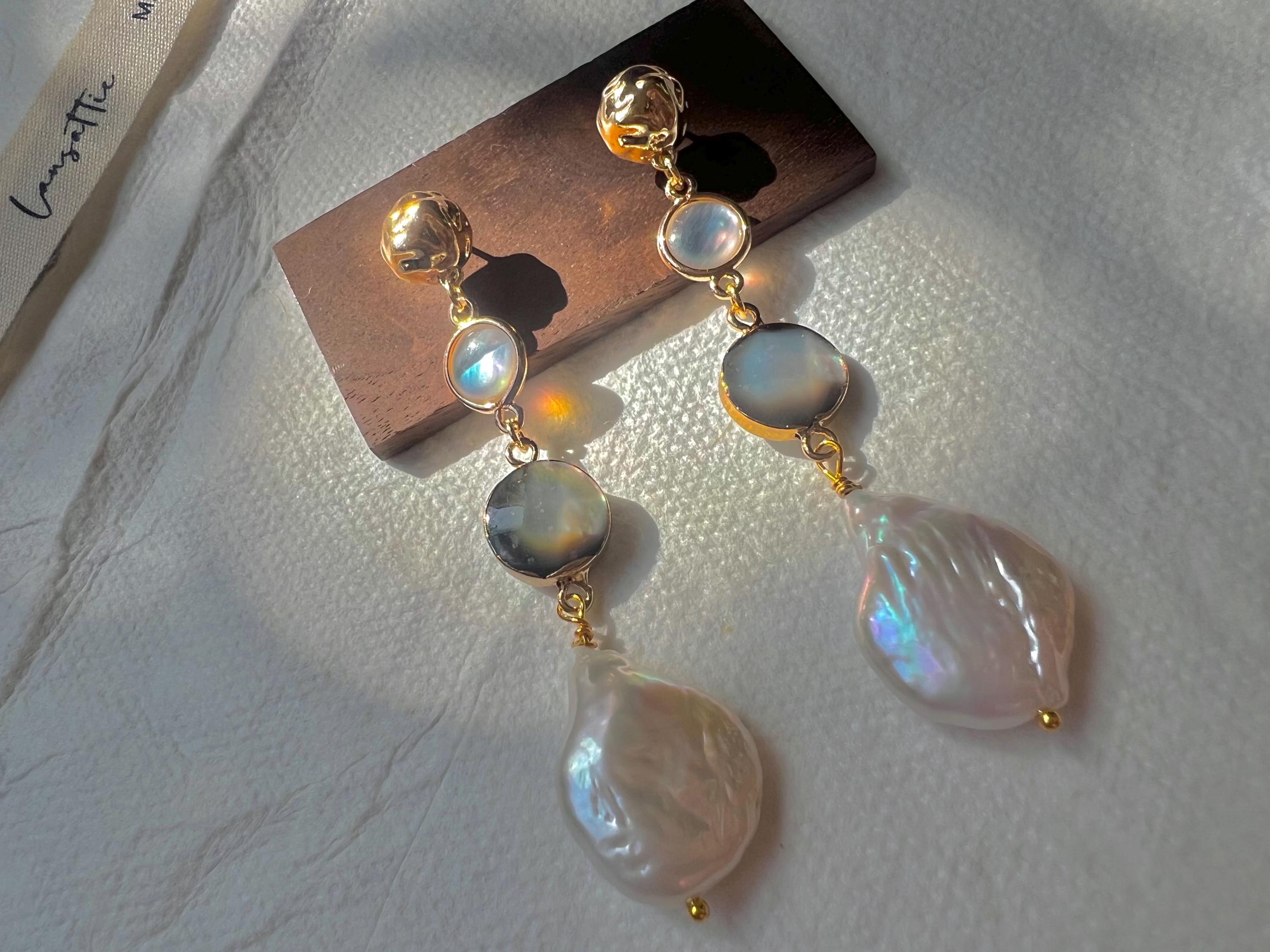 Designed freshwater pearl asymmetric dangle earrings. Mother of Pearl baroque pearl earrings. Dainty pearl earrings. Gift for her