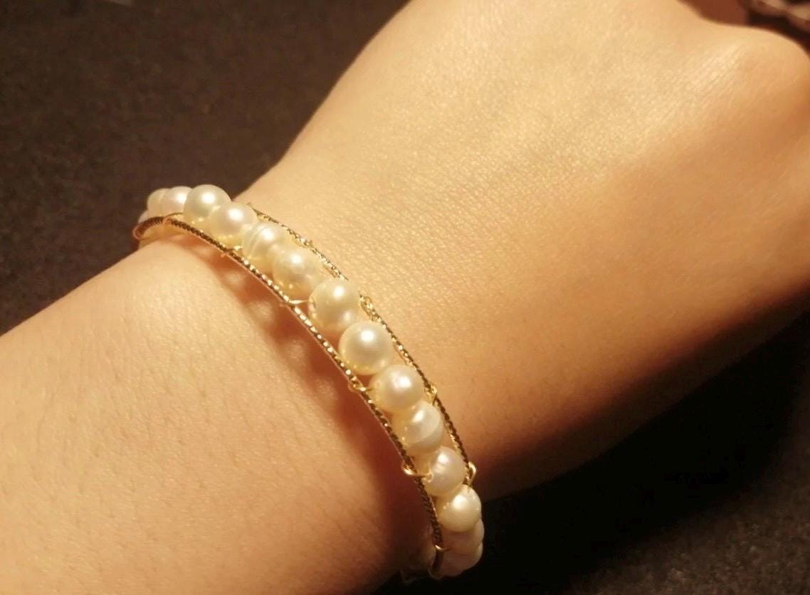 France style elegant freshwater pearl wire wrapped bracelet. Vintage style bracelet. Boho pearl bracelets. Wedding bracelets. Gift for her