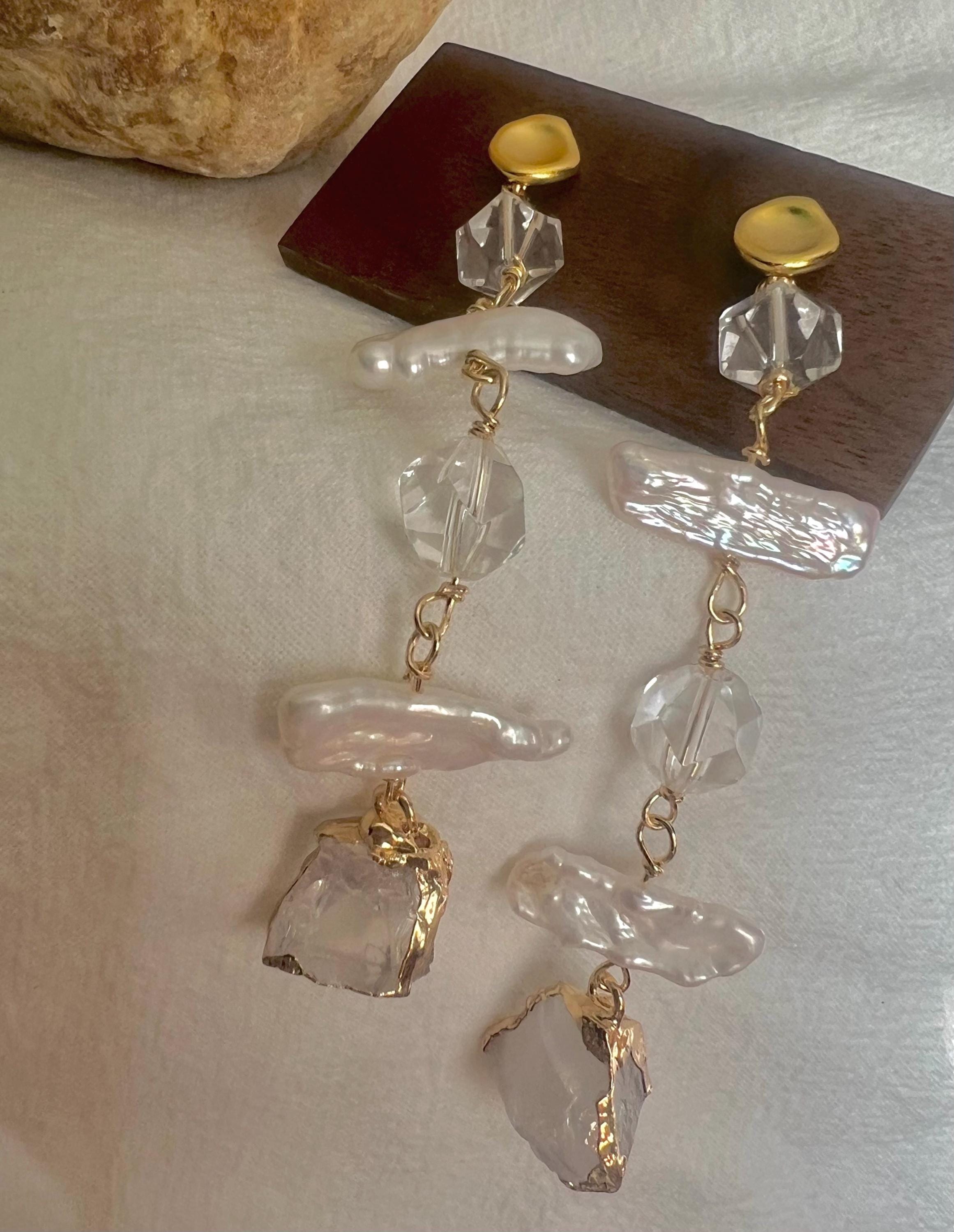 Chic piwa freshwater pearl crystal long dangle earring. Diamond earrings. Bridal Boho earrings. Gift for her.