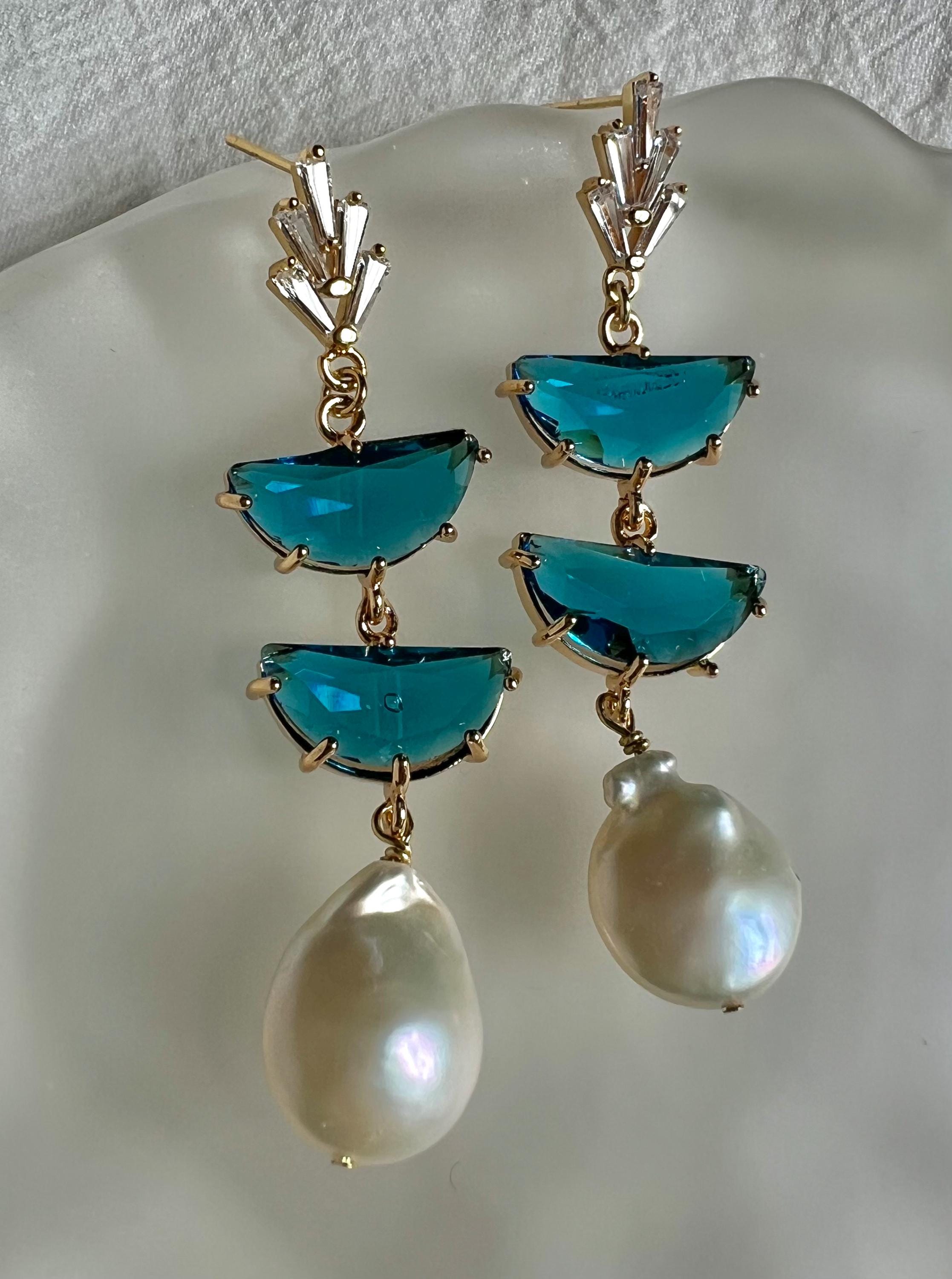 Wren freshwater pearl earrings. Bridal earrings. Modern pearl earrings. Art Deco earrings. Long dangle earrings. Crystal earring. Wedding