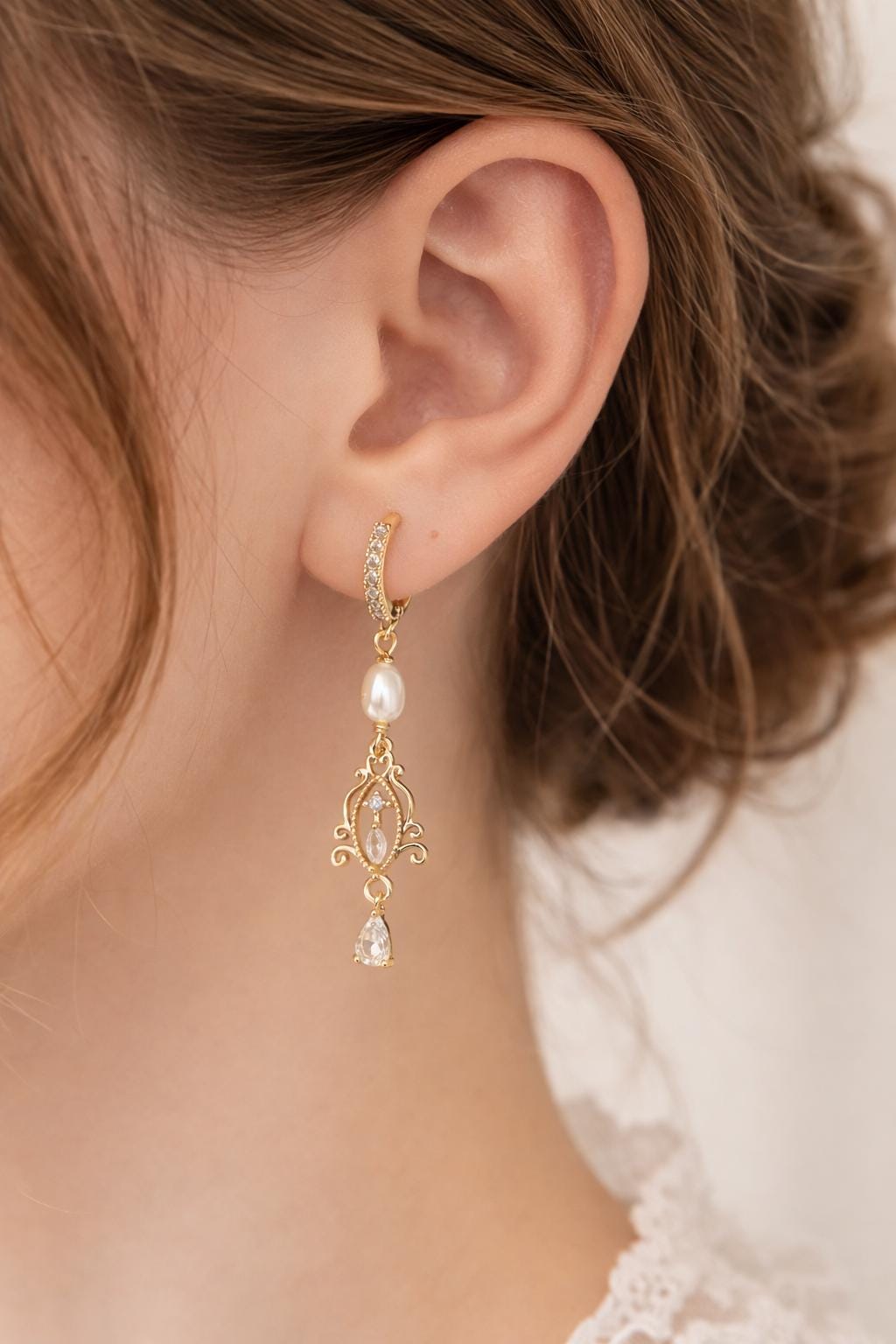 Vintage-Inspired Pearl Dangle Earrings