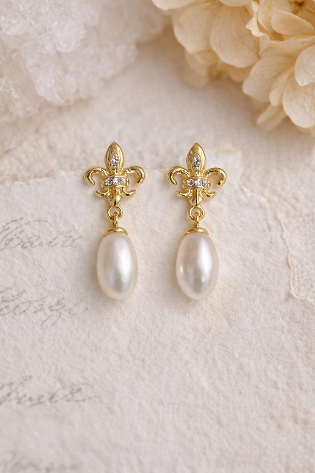 French Fleur de Lis Pearl Earrings, Gold Drop Earrings, Freshwater Pearl Dangle, Vintage Style Bridal Earrings, Elegant Pearl Jewelry Gift