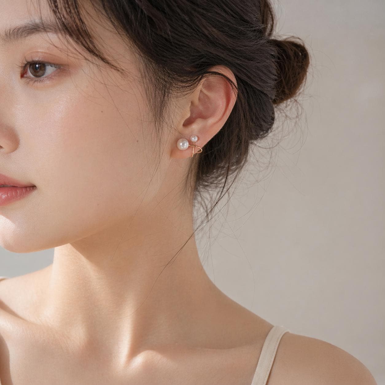 Jade Ear Cuff No Piercing, Green Jade & Pearl Ear Clip, Gold Minimalist Earrings, Non Pierced Jewelry, Gift for Her