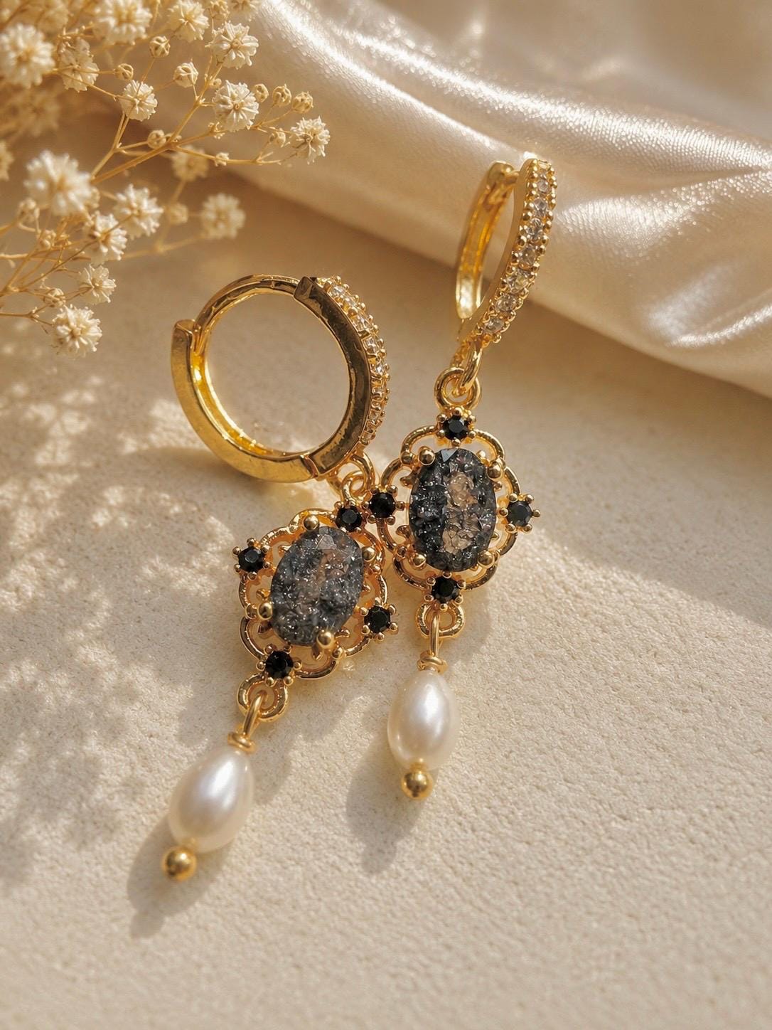 Chic freshwater pearl earrings. Crystal earrings. Fancy earrings.Vintage-Inspired Black Druzy & Pearl Drop Earrings in Gold Filigree