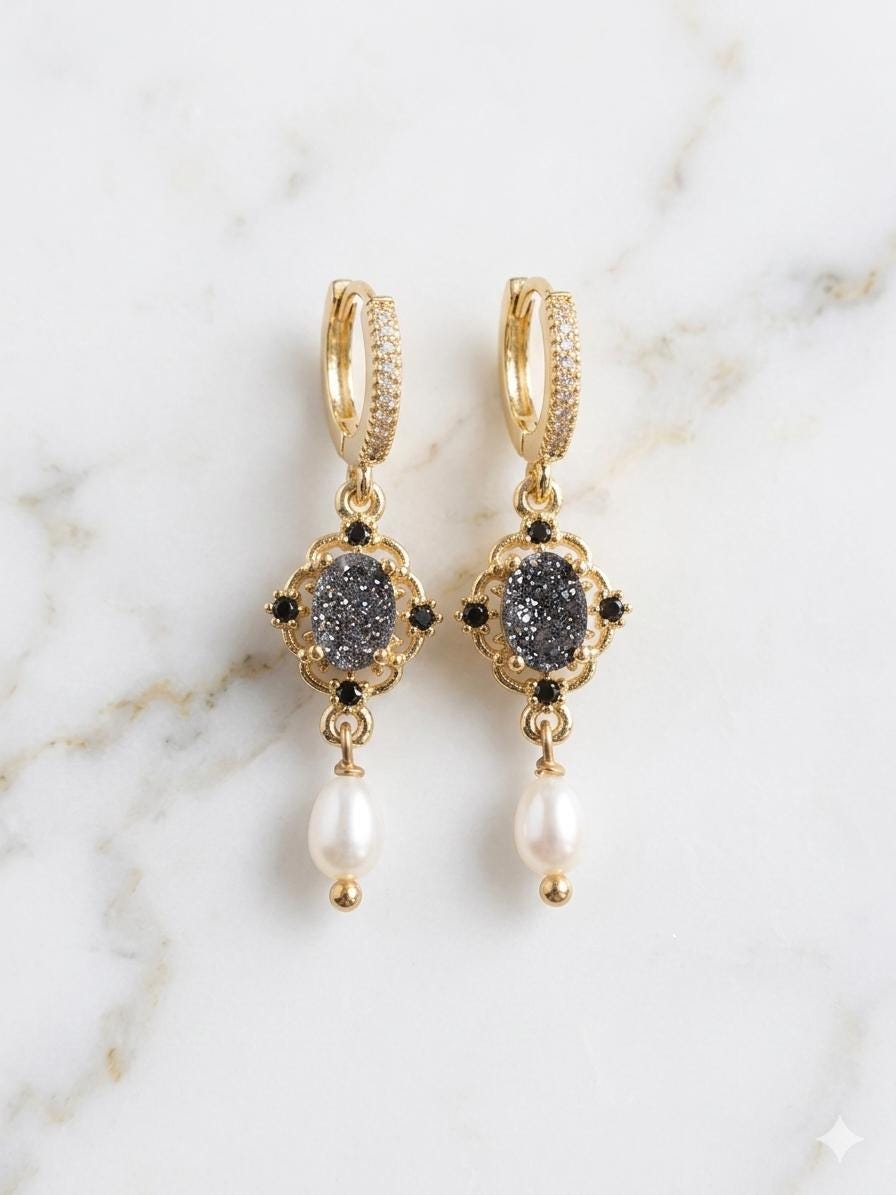 Chic freshwater pearl earrings. Crystal earrings. Fancy earrings.Vintage-Inspired Black Druzy & Pearl Drop Earrings in Gold Filigree