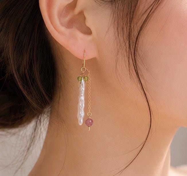 Biwa Pearl Tourmaline Kidney Hook Earrings