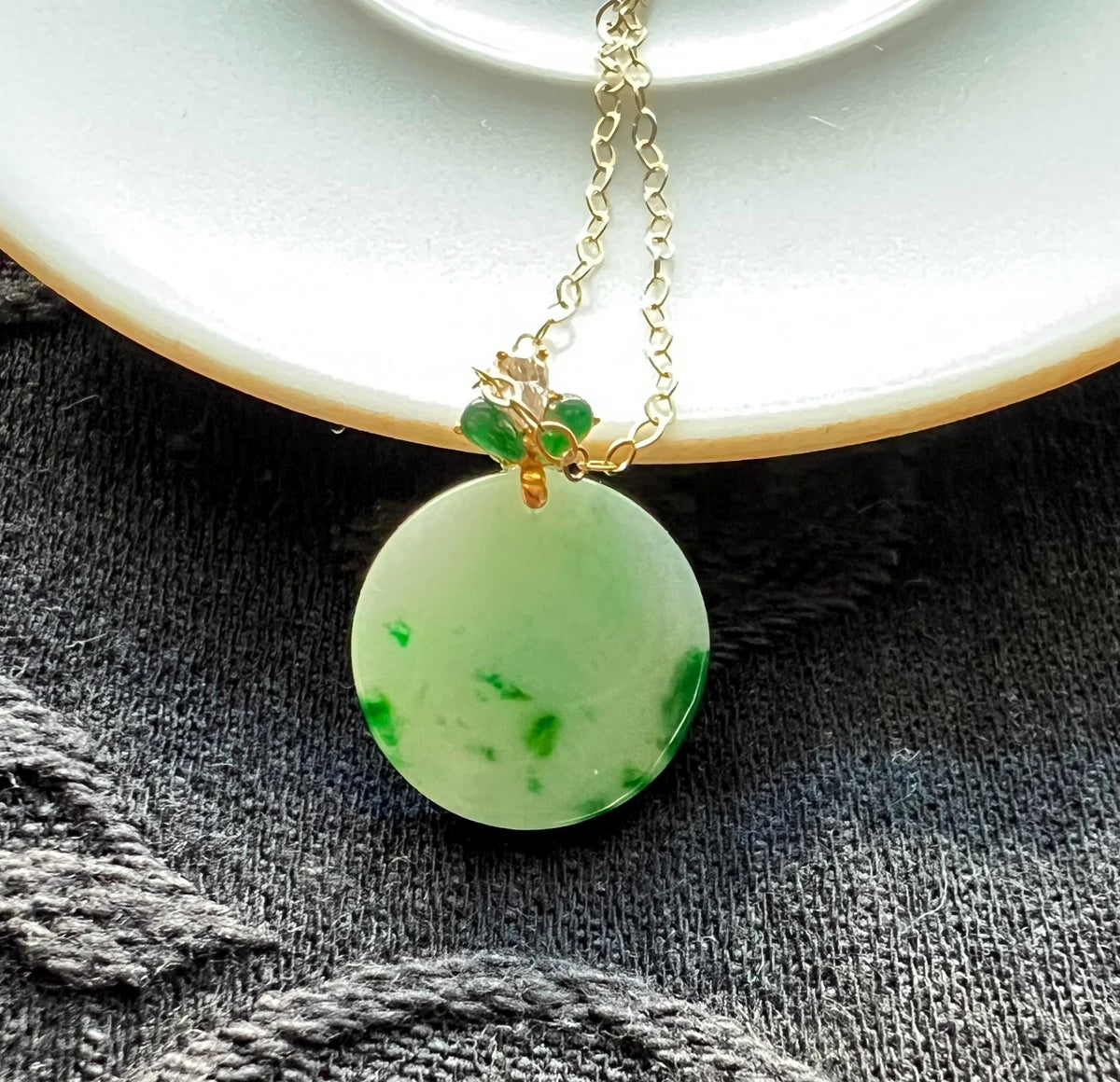 Green Jadeite Round Pendant in 18K Gold