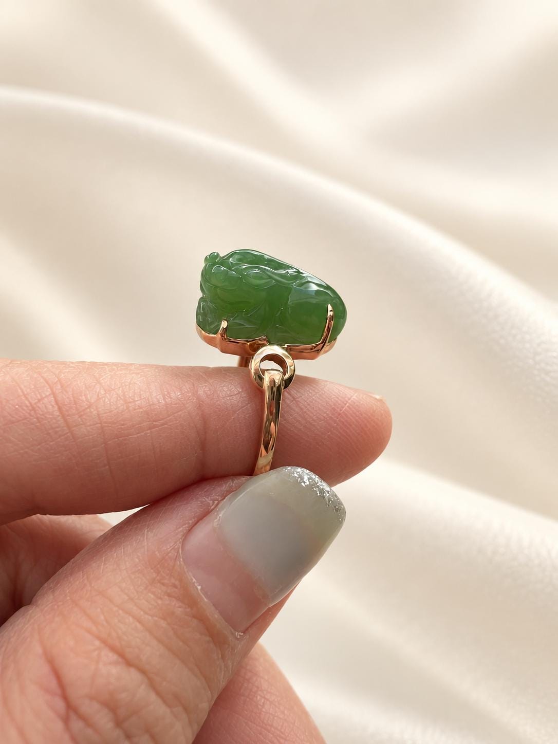 Green Nephrite Pixiu Ring in 18K Gold